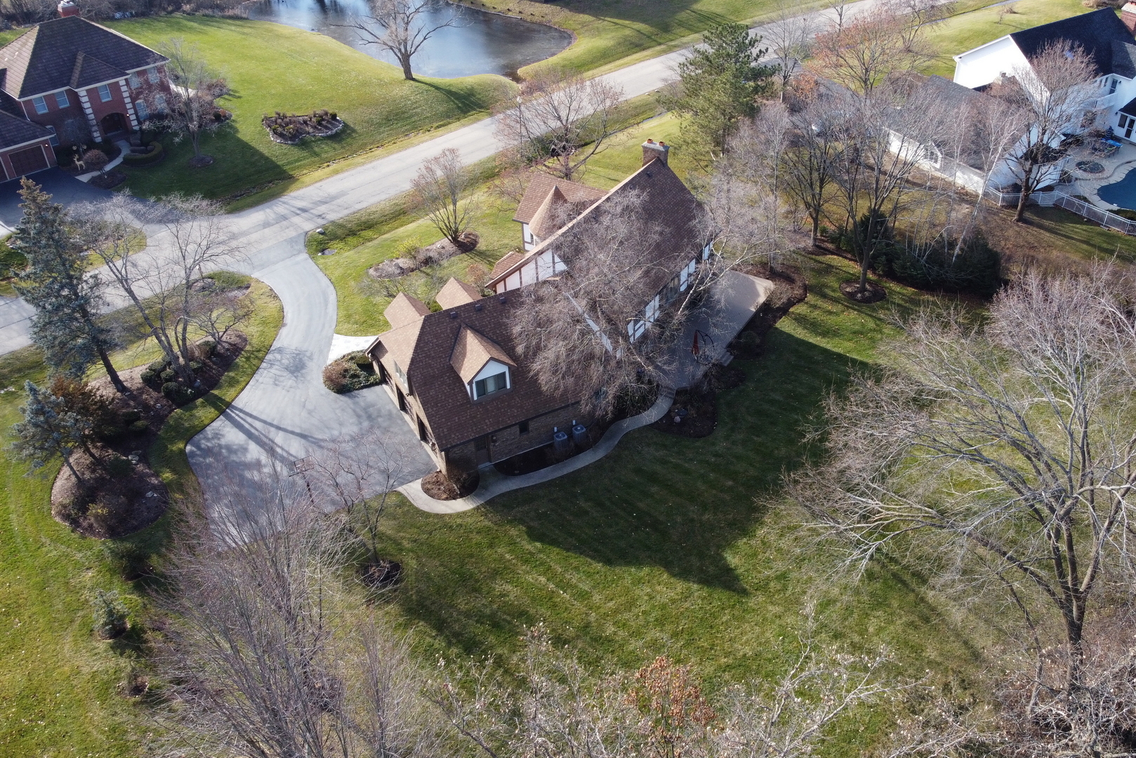 5660 River Park Drive