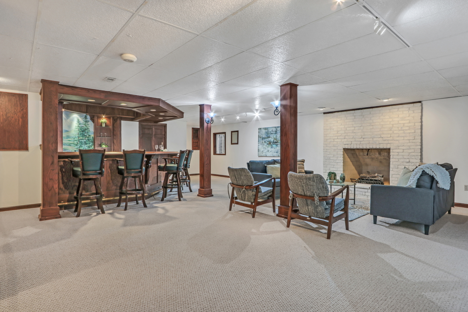 5660 River Park Drive