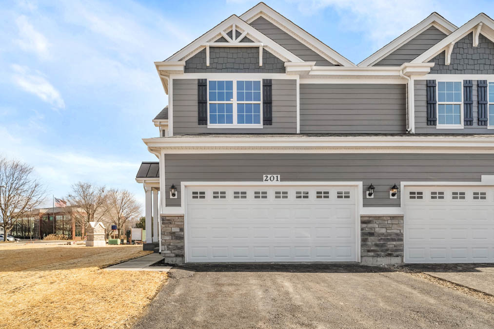 207 Charlestowne Drive