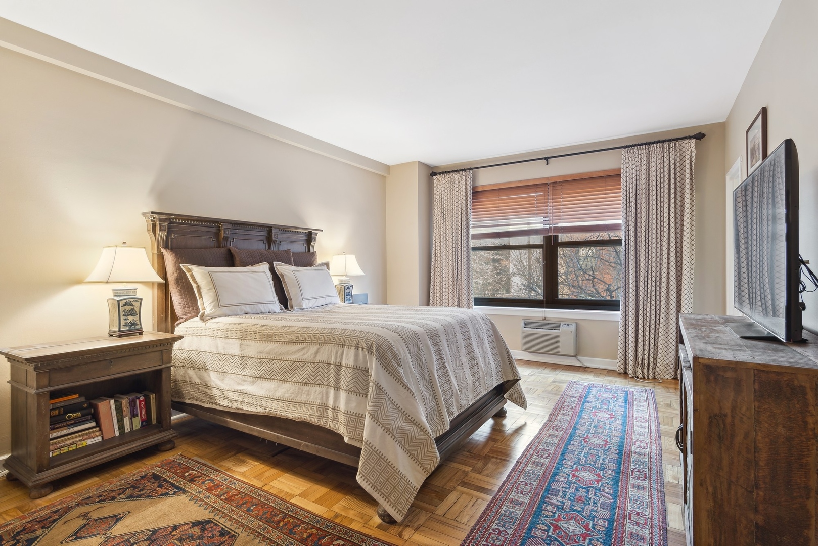 1335 N ASTOR Street Unit: 5B