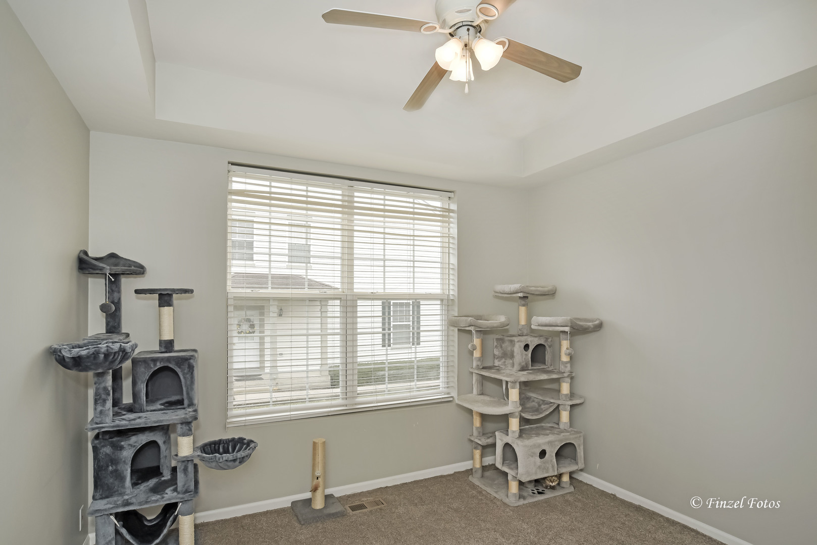 521 N Red Deer Road Unit: 521