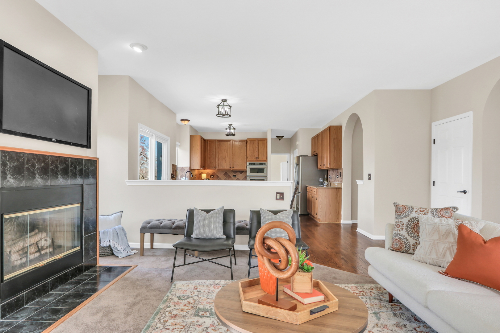 904 Ravinia Drive