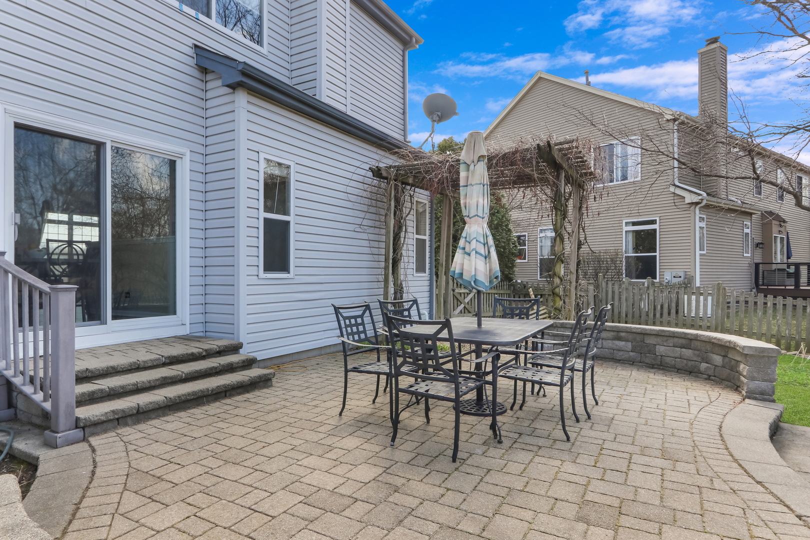 904 Ravinia Drive