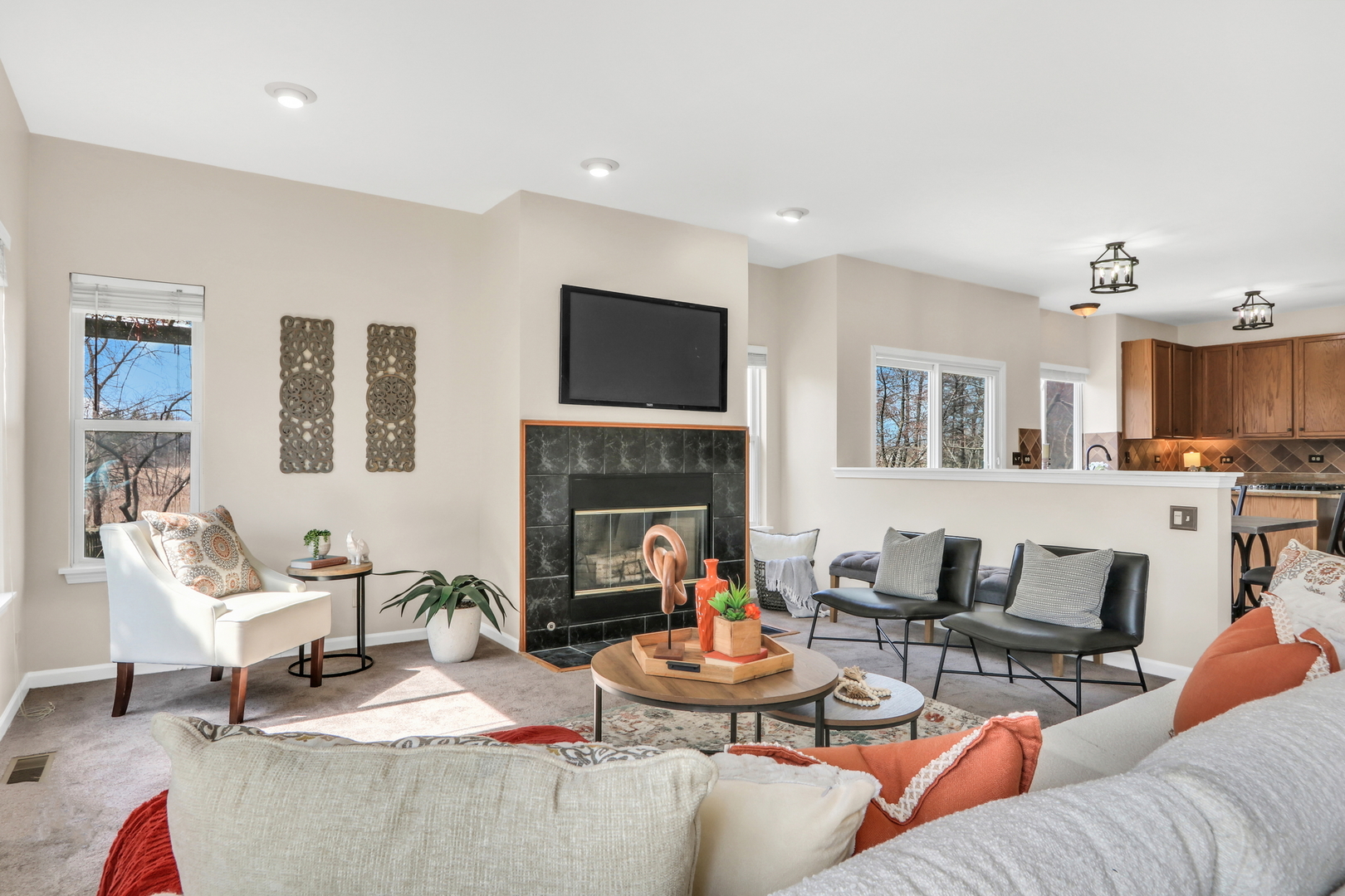 904 Ravinia Drive