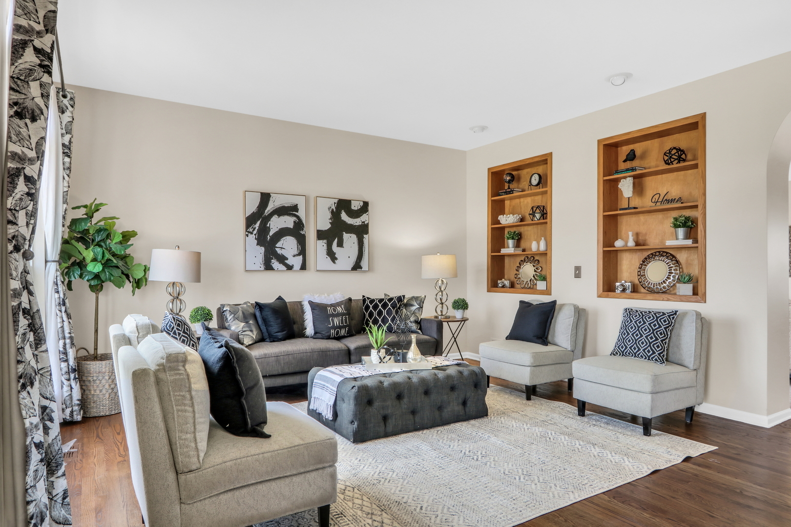 904 Ravinia Drive