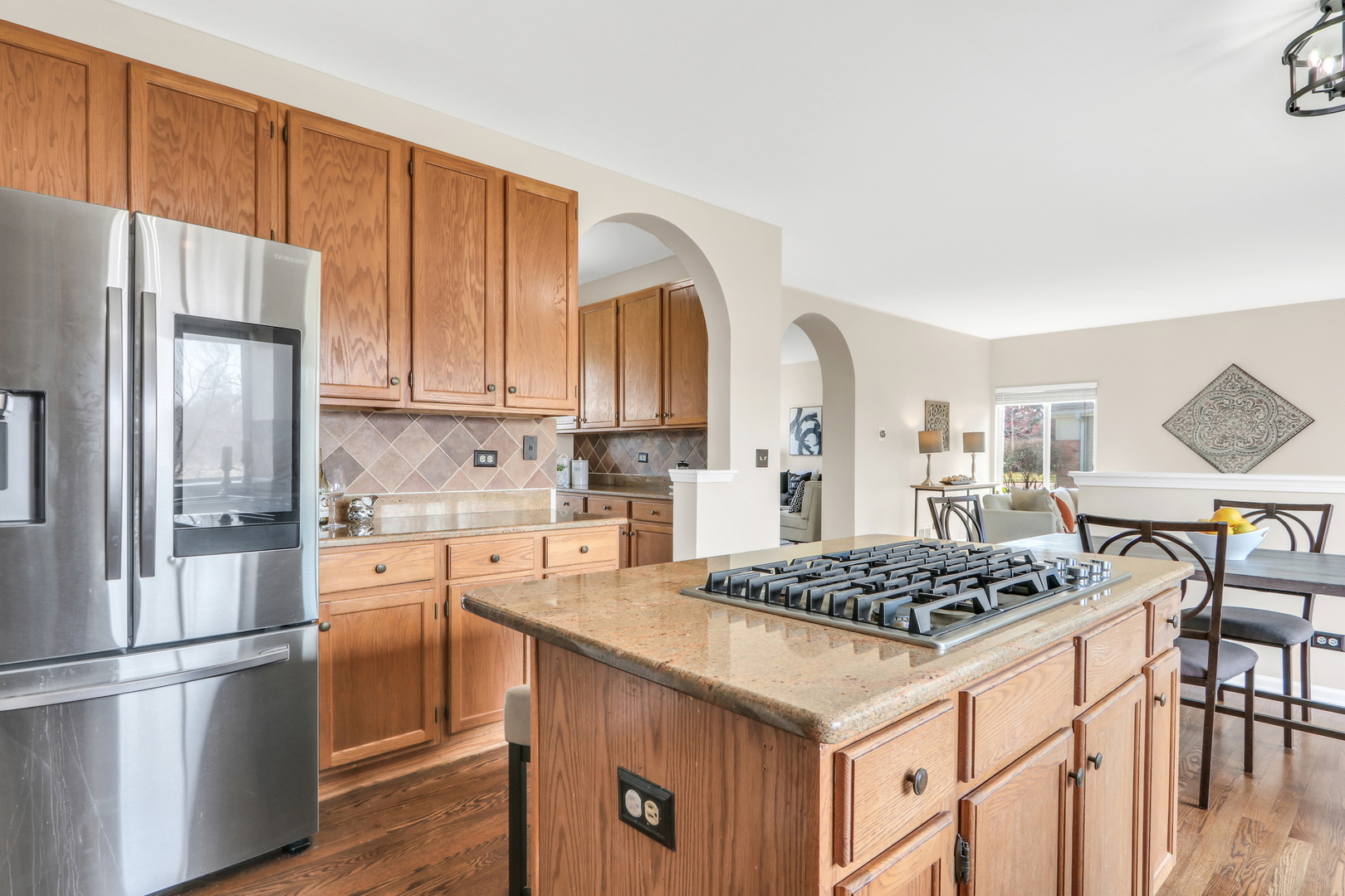 904 Ravinia Drive