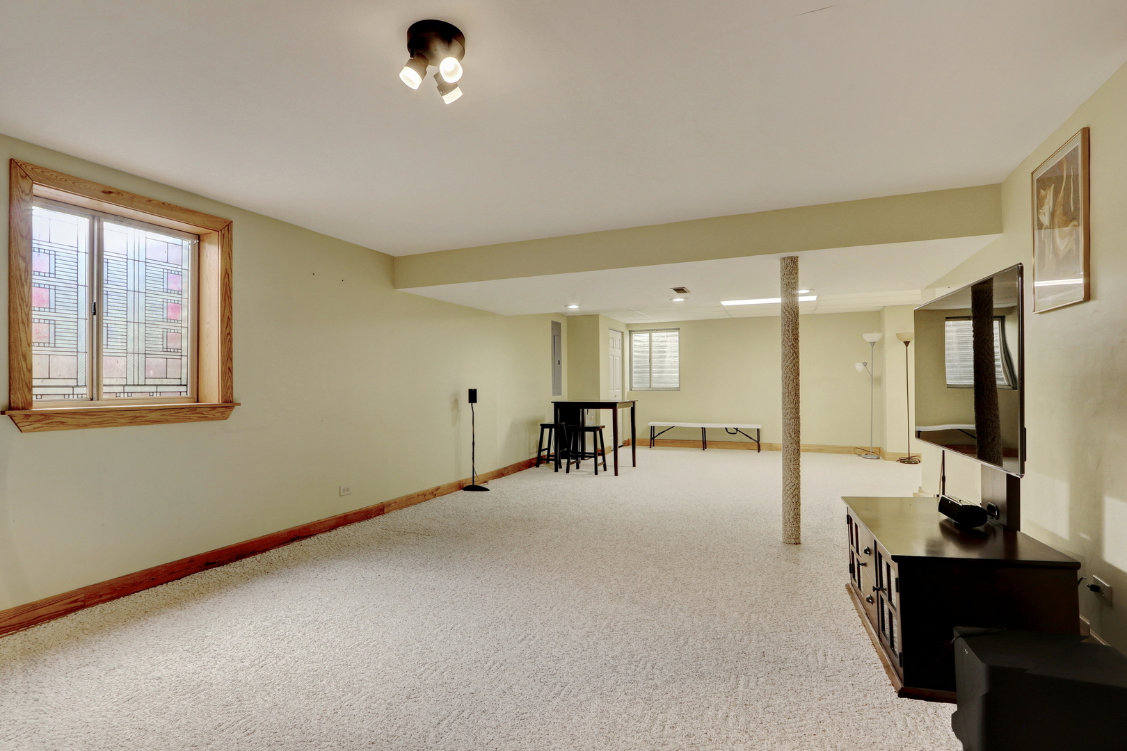 904 Ravinia Drive