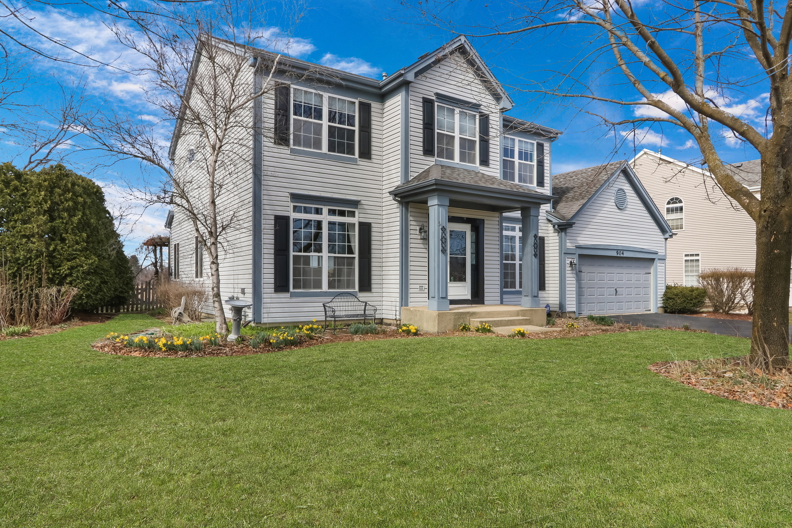 904 Ravinia Drive
