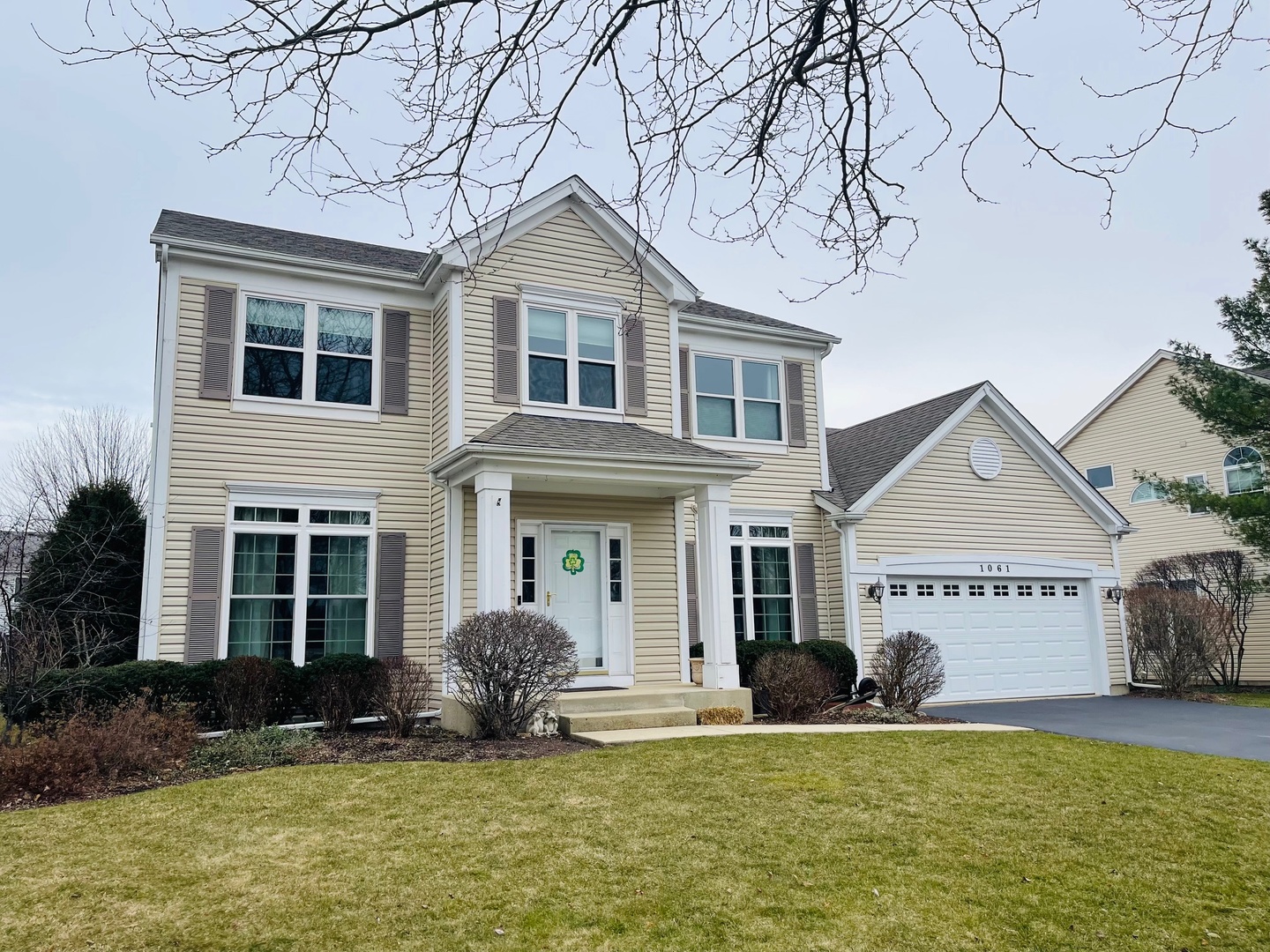 1061 Ravinia Drive