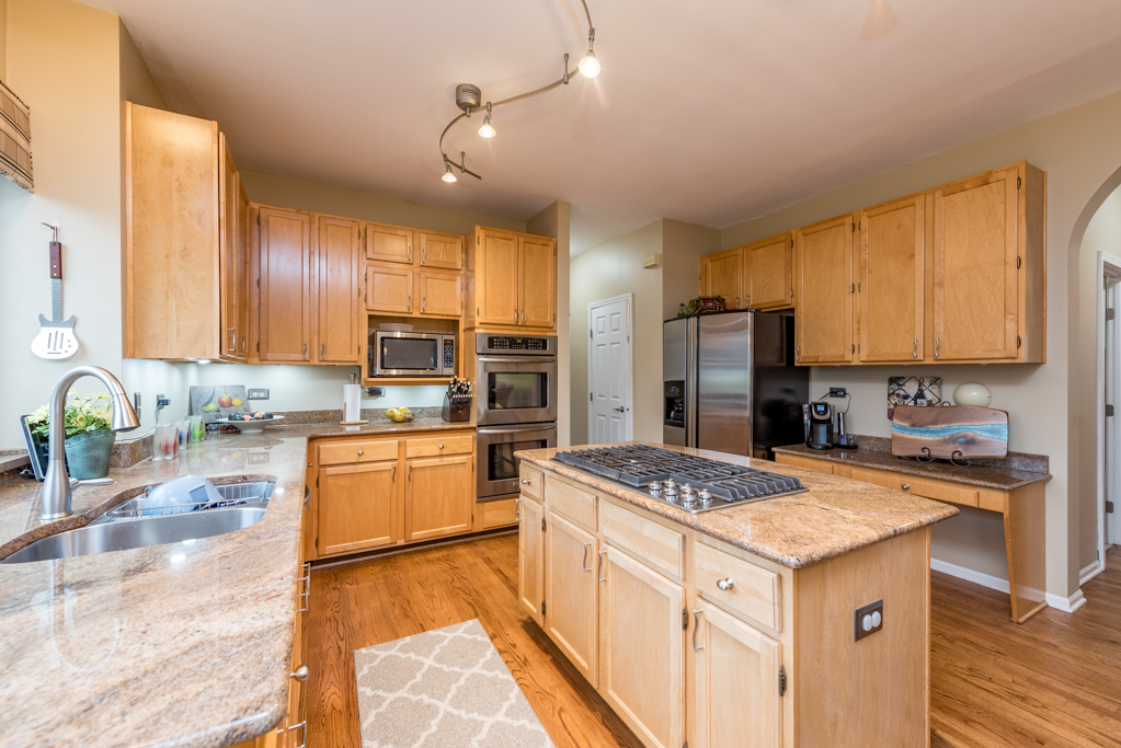 1061 Ravinia Drive