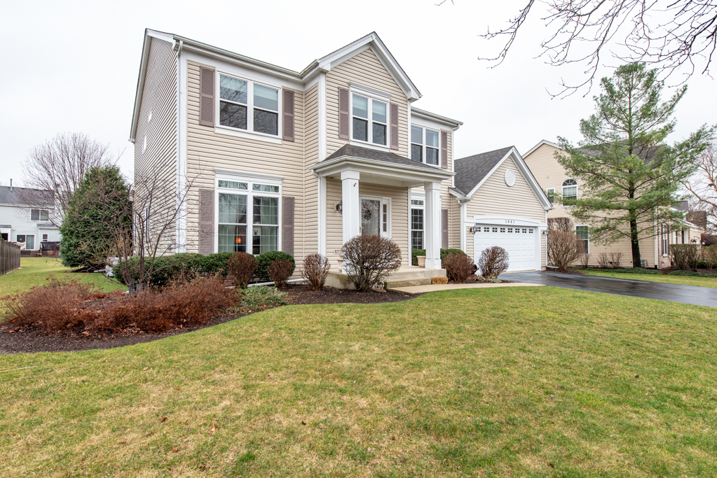 1061 Ravinia Drive