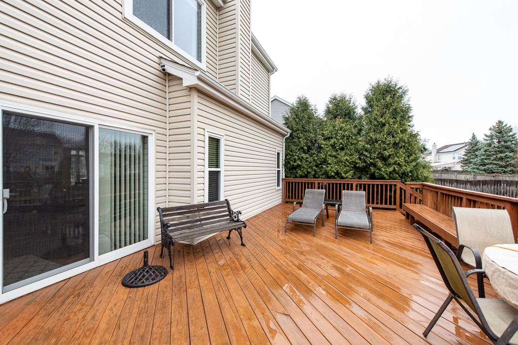 1061 Ravinia Drive