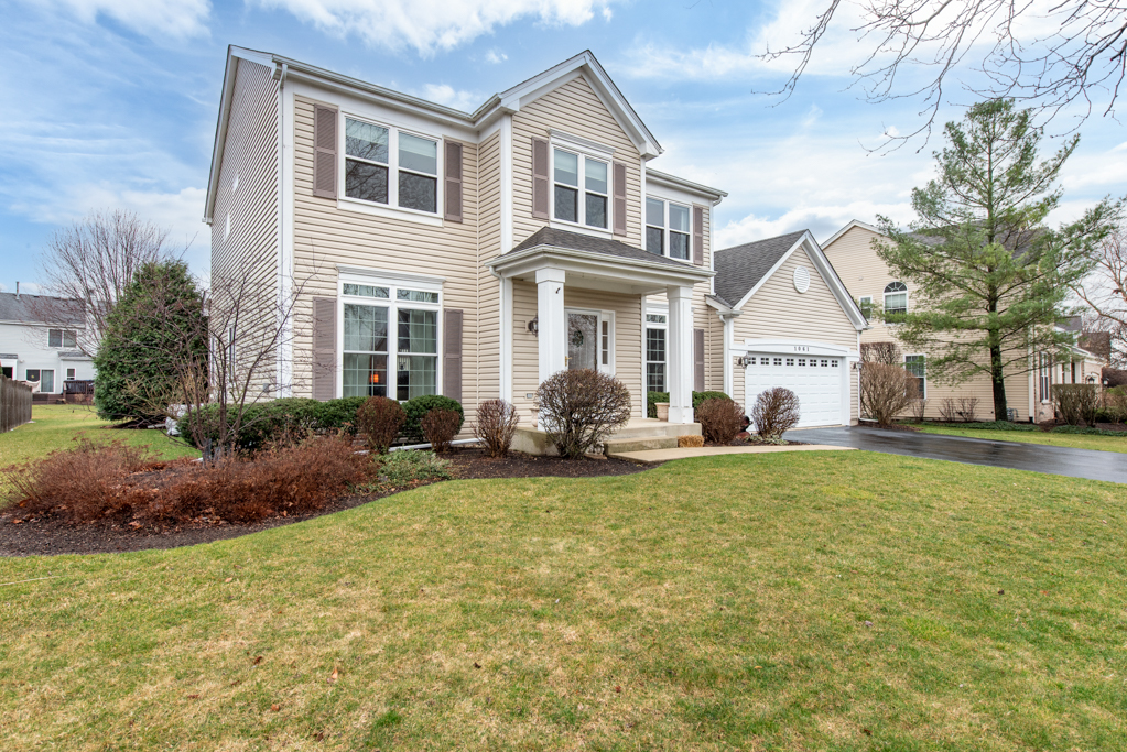 1061 Ravinia Drive