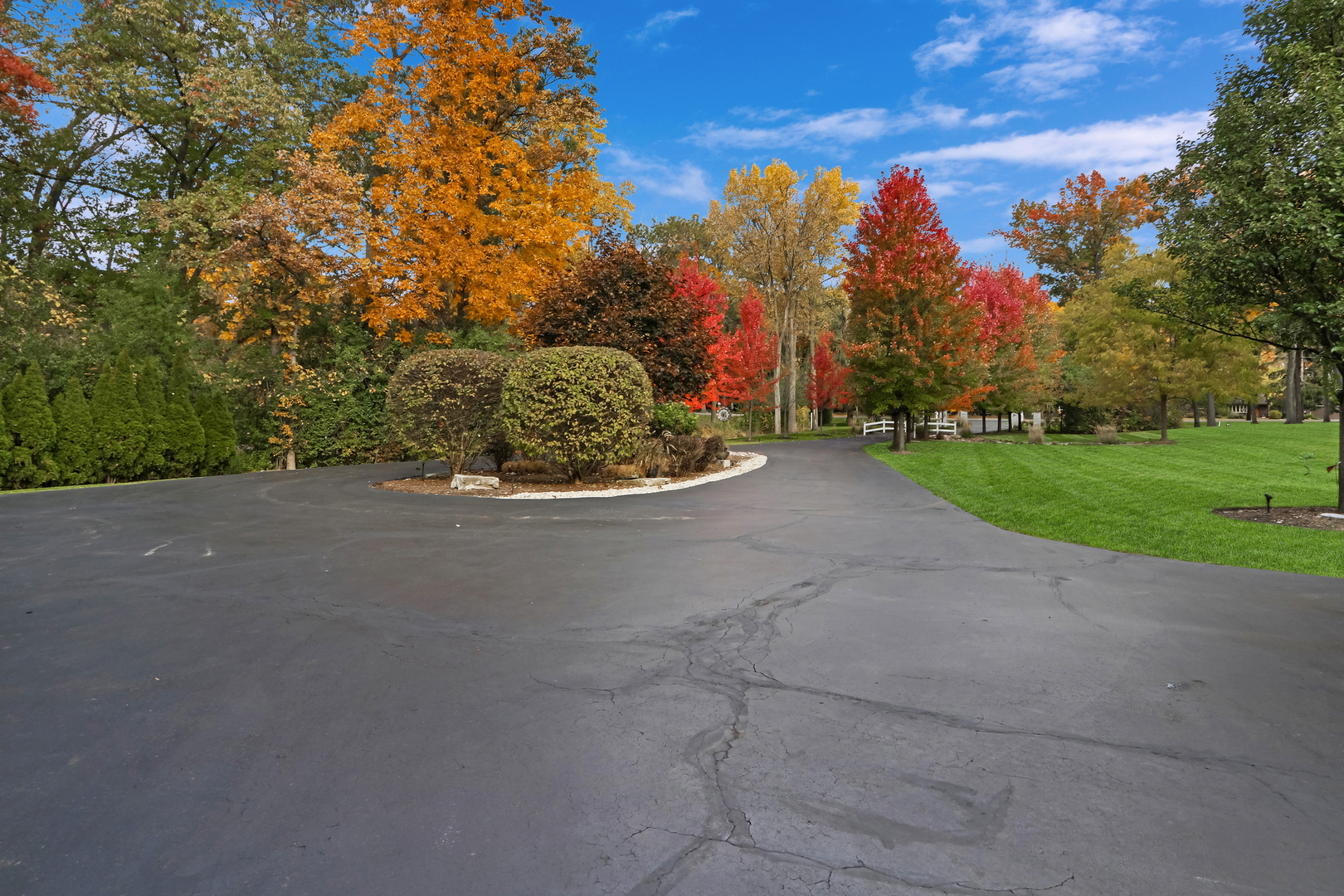 13357 W Greenview Drive