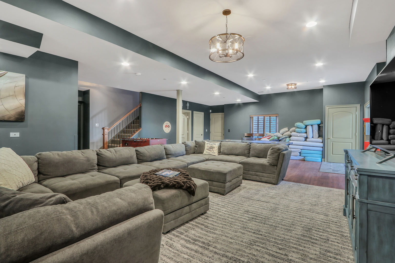 13357 W Greenview Drive