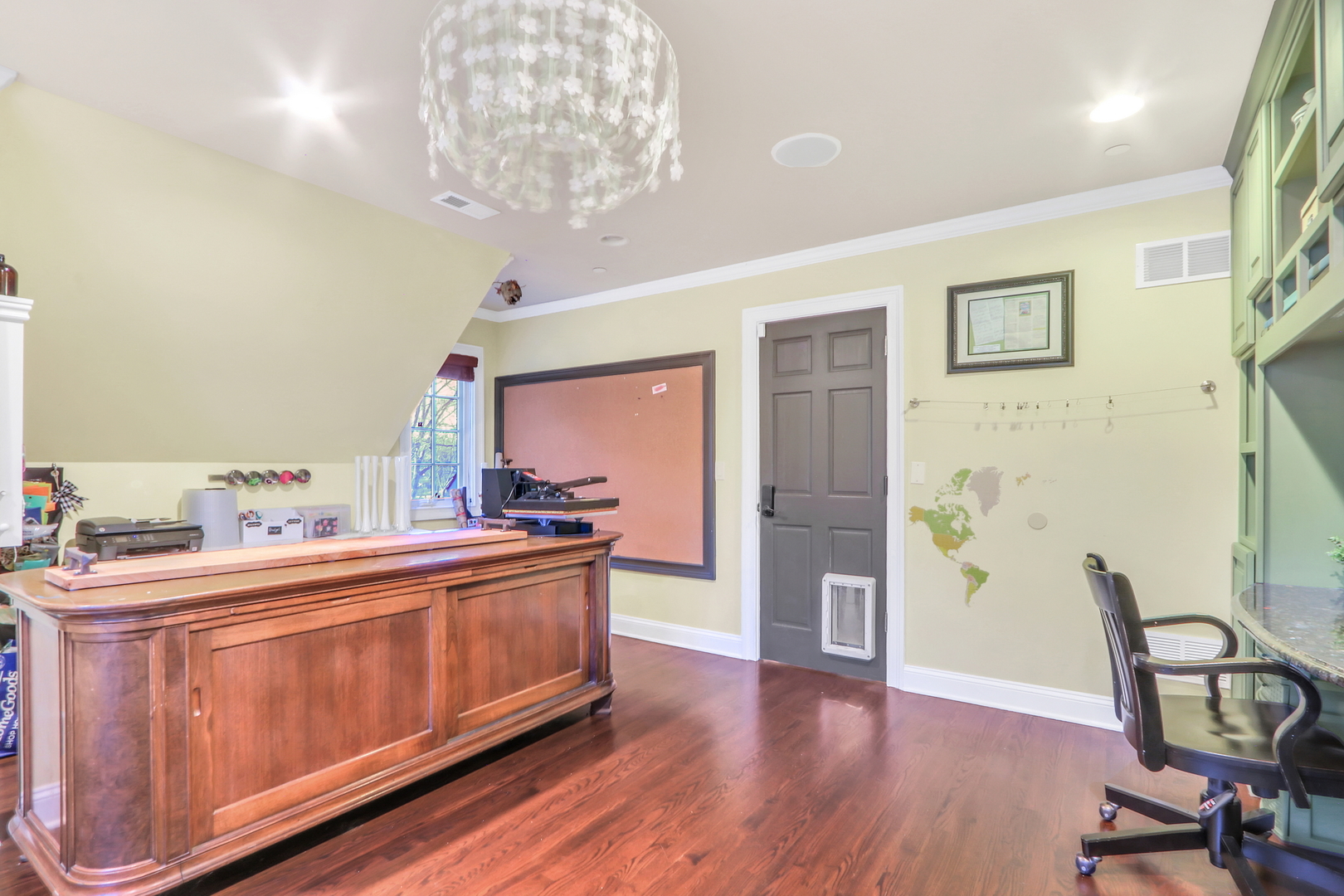 13357 W Greenview Drive