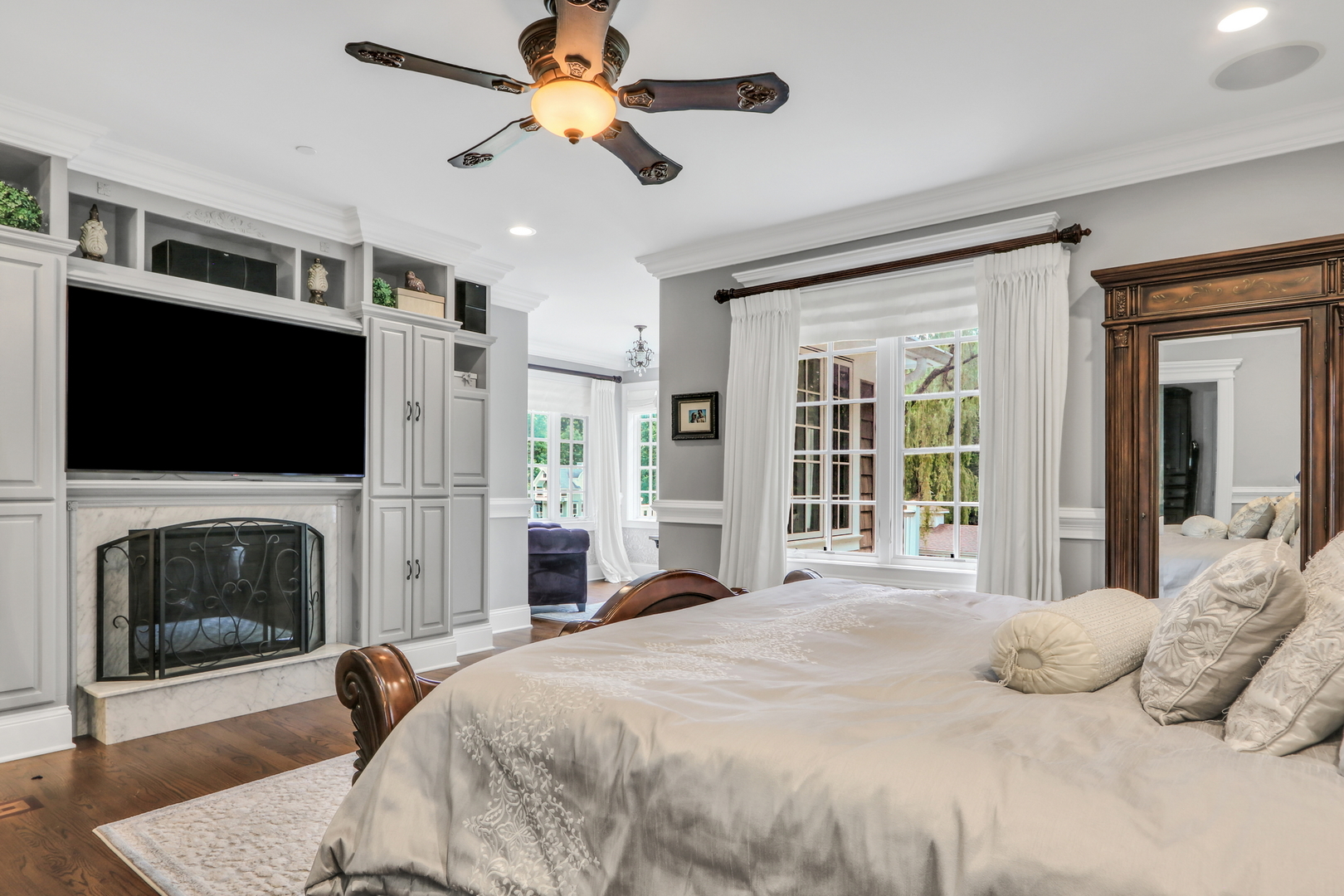 13357 W Greenview Drive