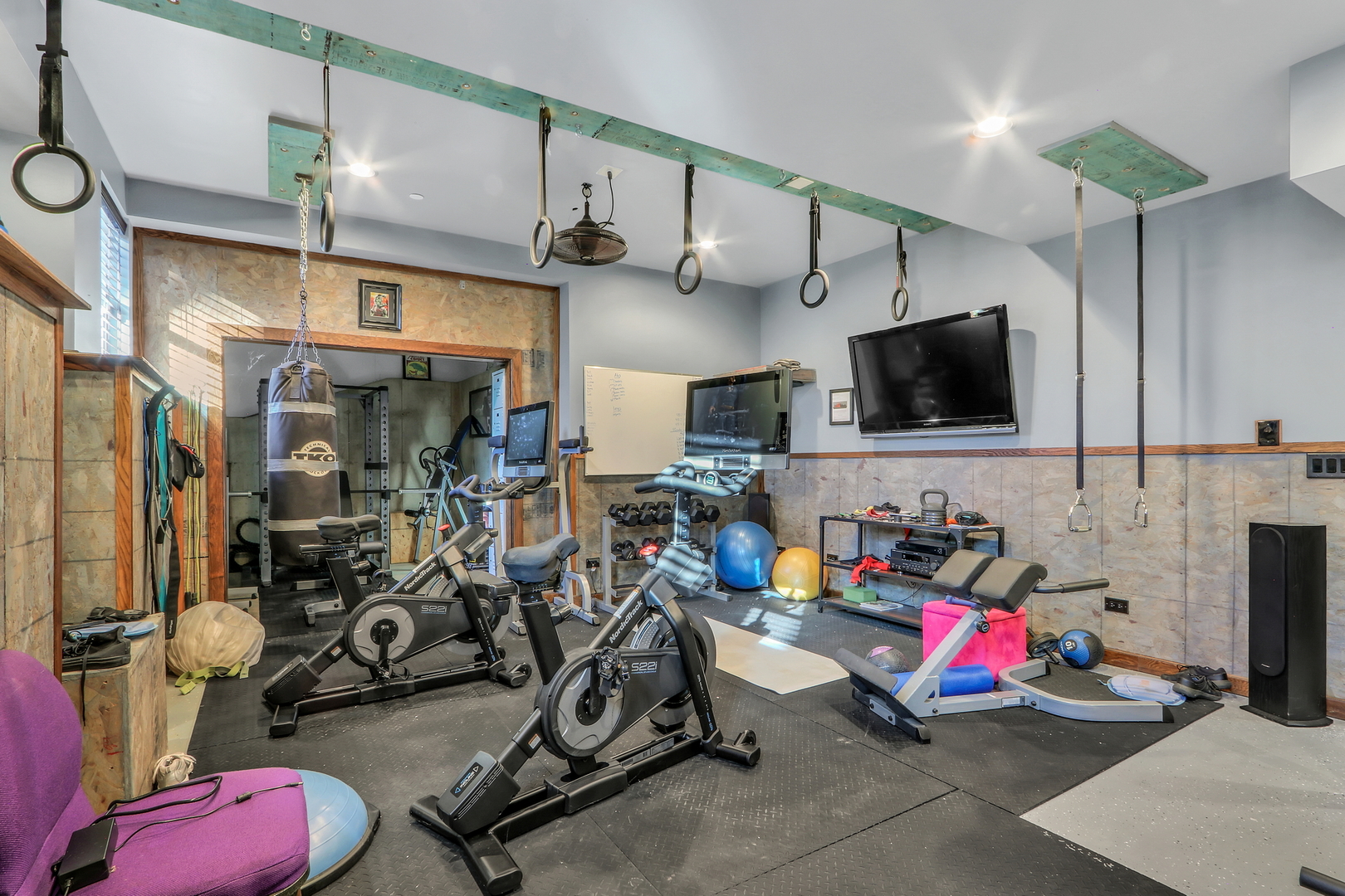 13357 W Greenview Drive