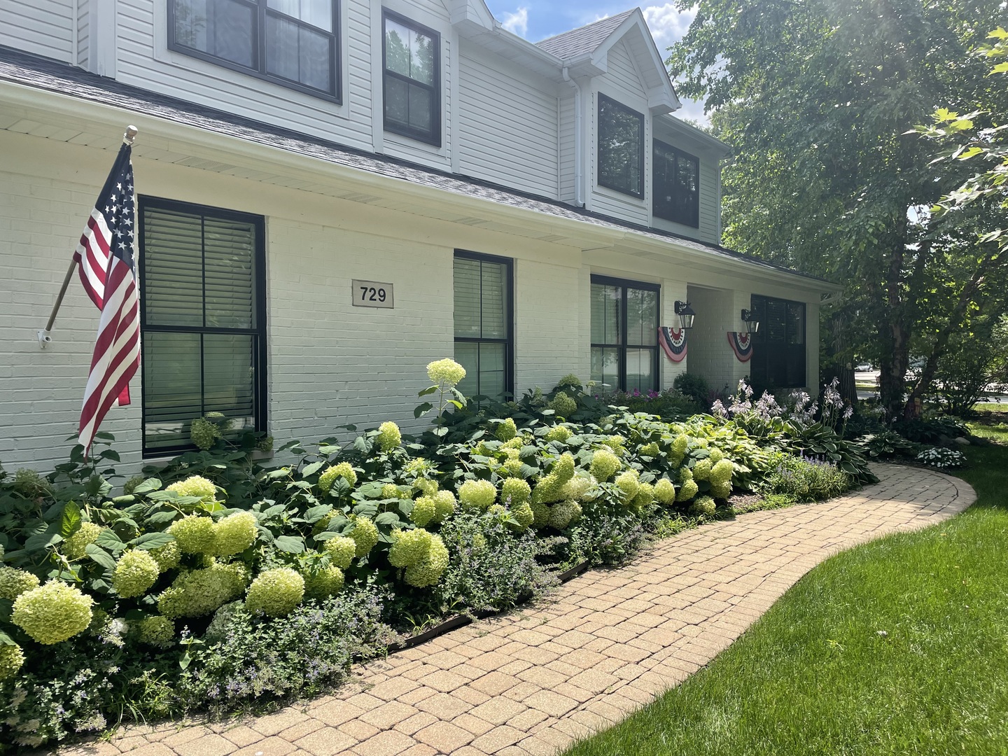 729 Strawberry Fields