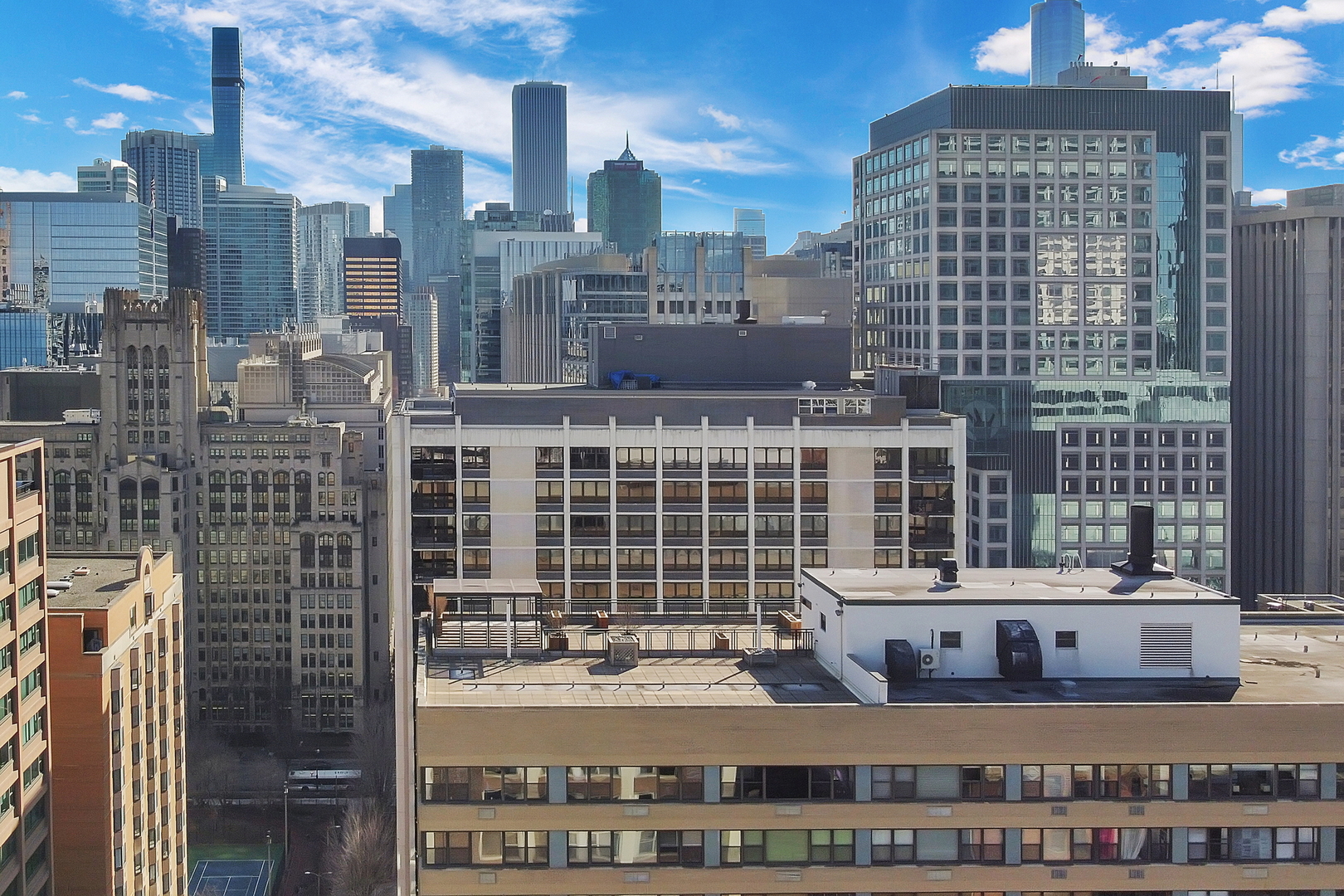 850 N DeWitt Place Unit: 9D