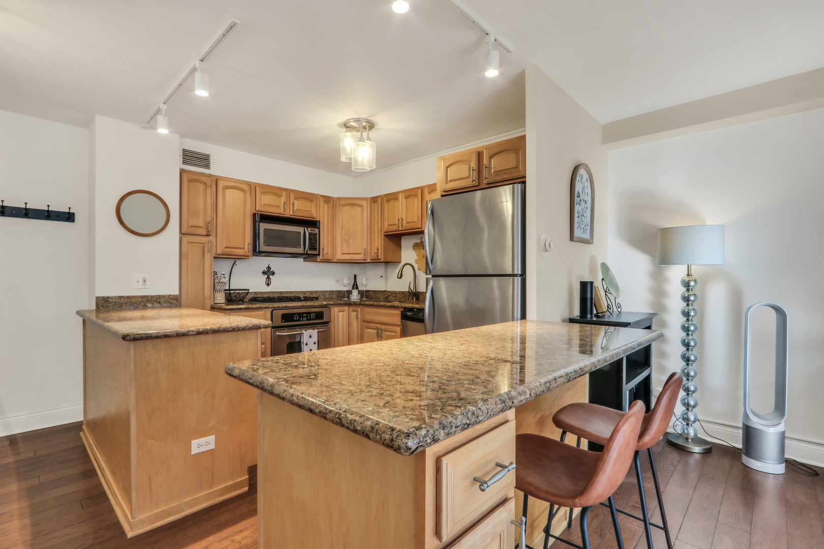 850 N DeWitt Place Unit: 9D