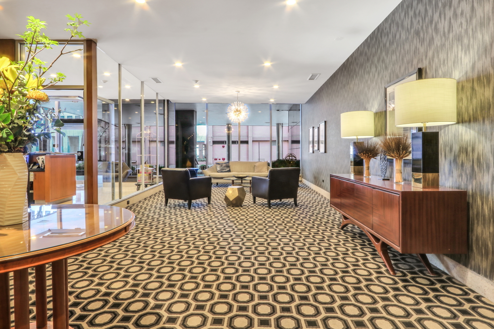 850 N DeWitt Place Unit: 9D