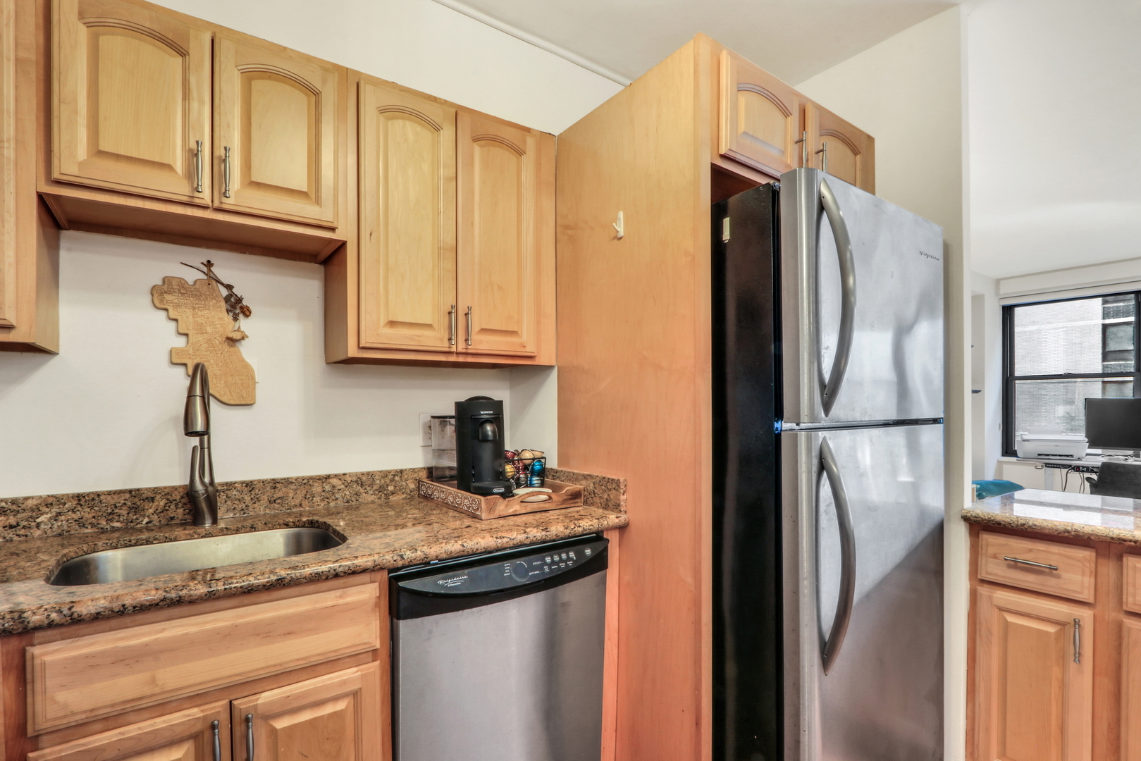 850 N DeWitt Place Unit: 9D