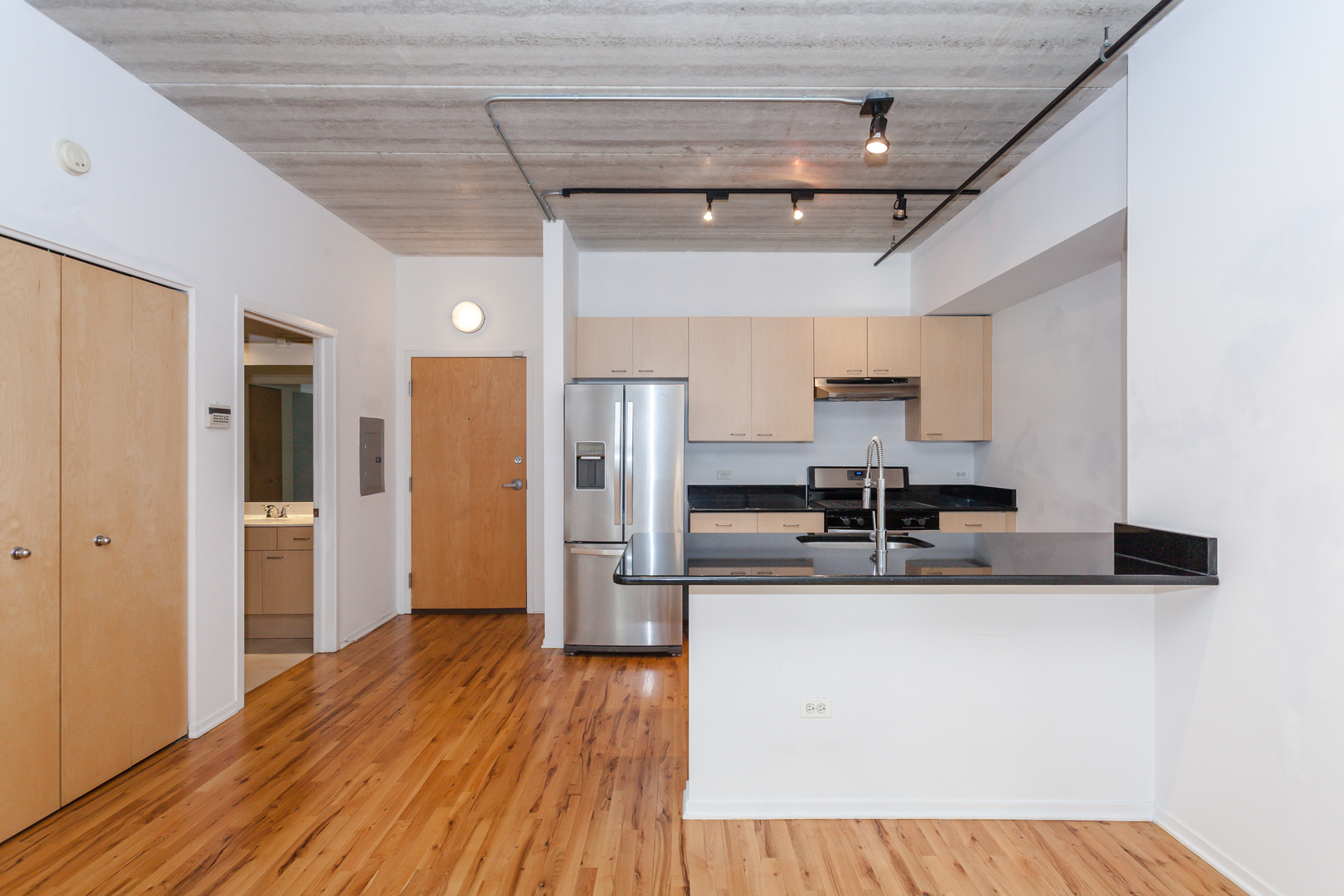 1440 S Michigan Avenue Unit: 220
