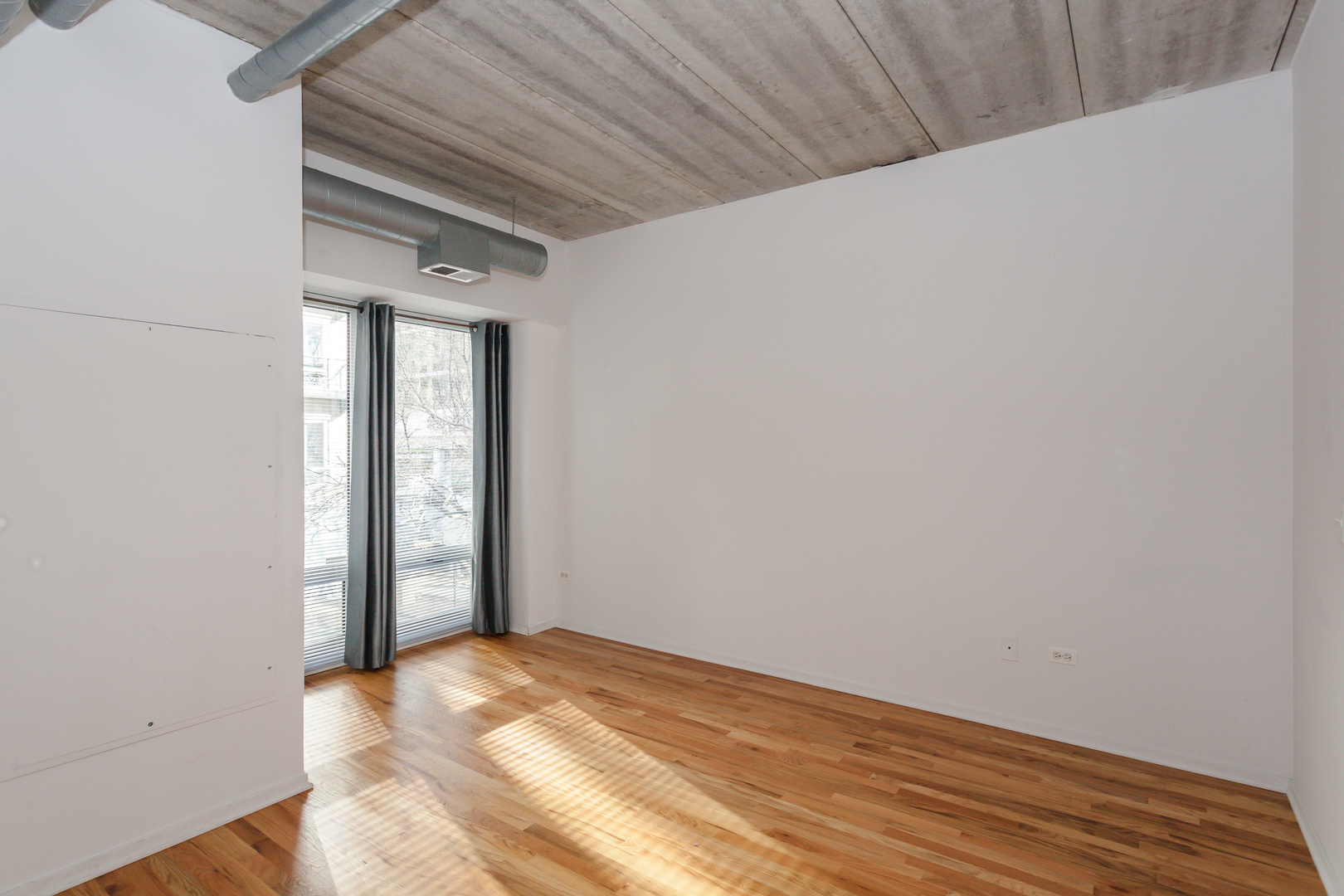 1440 S Michigan Avenue Unit: 220