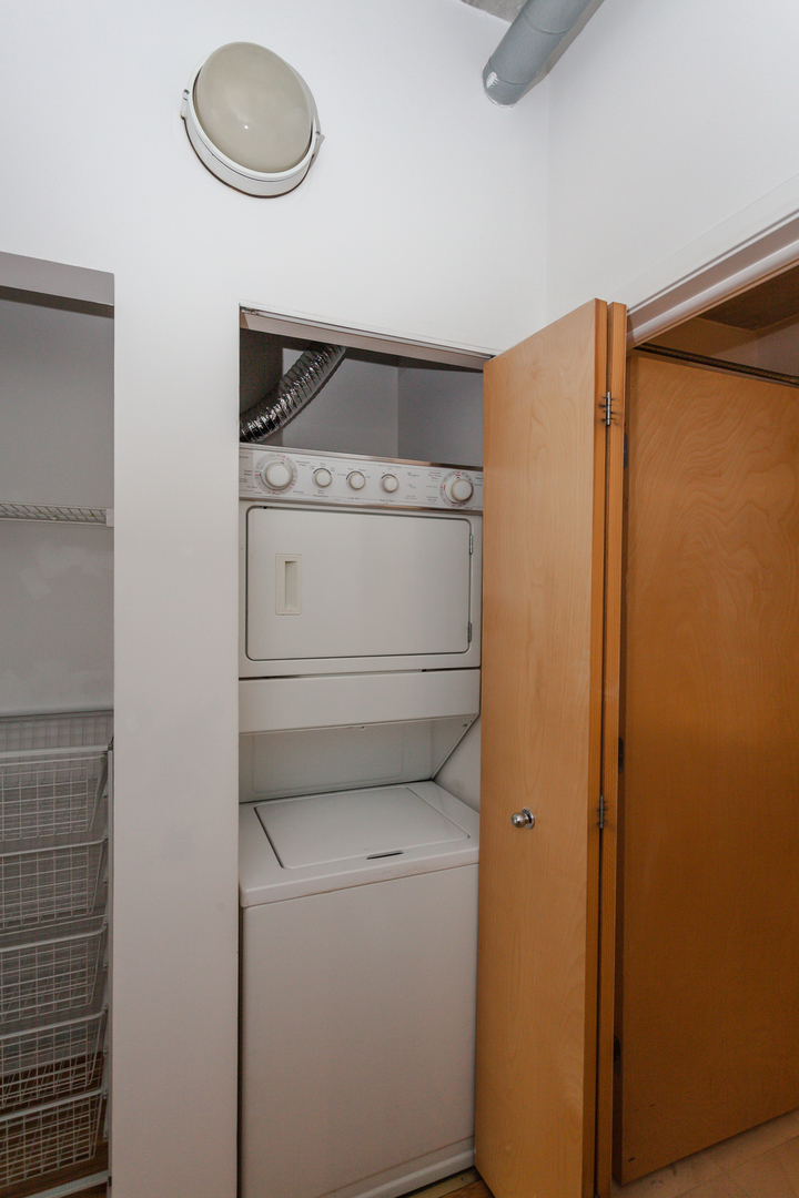 1440 S Michigan Avenue Unit: 220