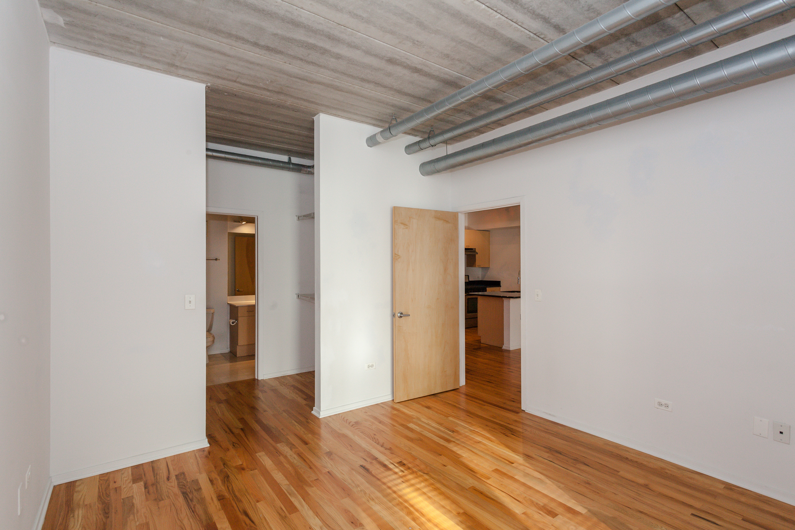 1440 S Michigan Avenue Unit: 220