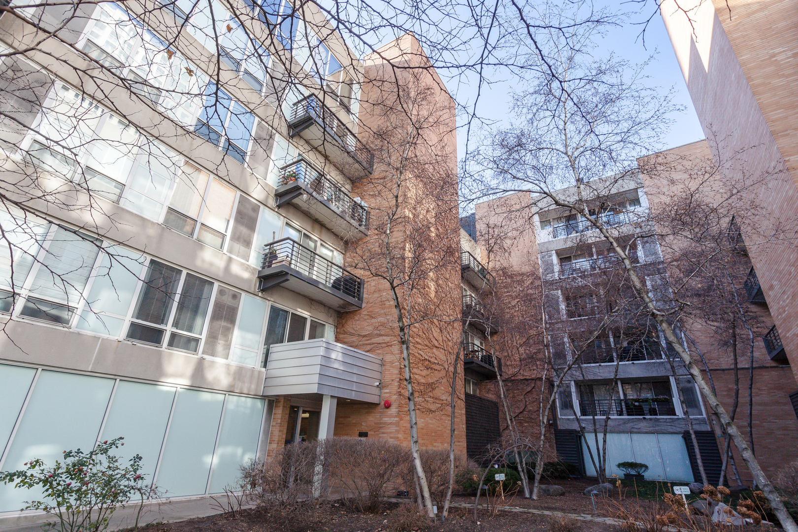 1440 S Michigan Avenue Unit: 220