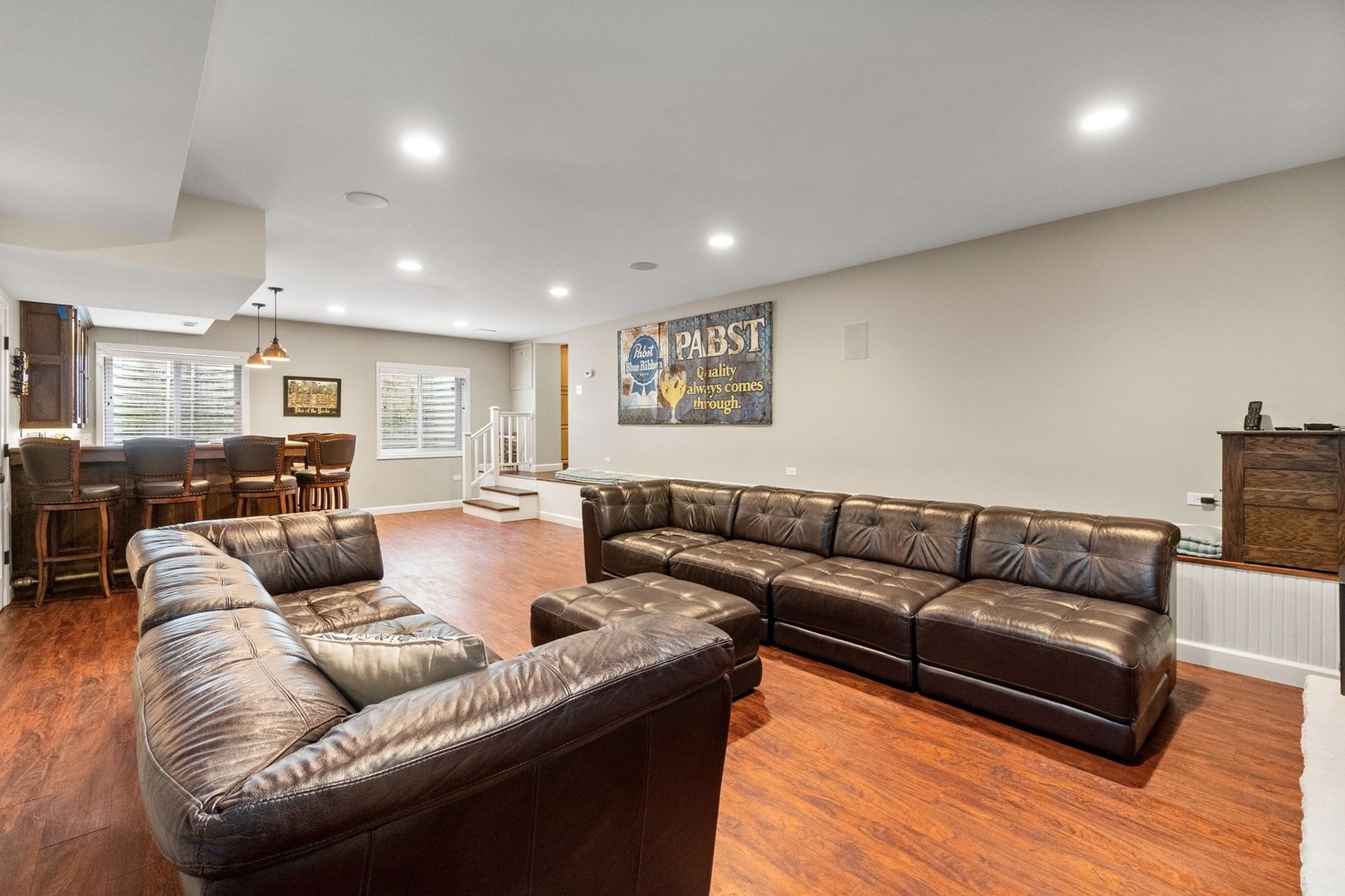 215 2nd Avenue