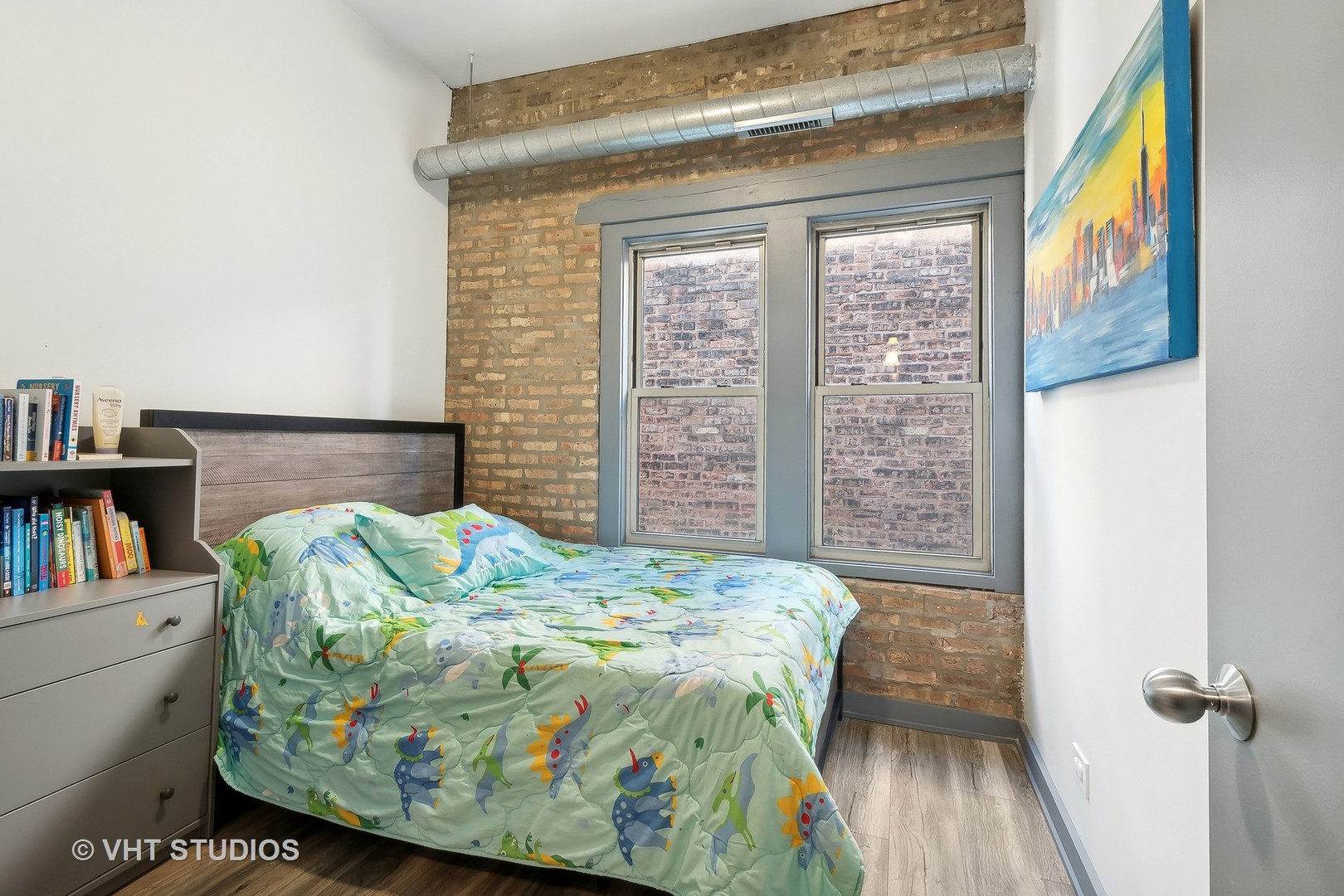 1227 W Greenleaf Avenue Unit: 3S