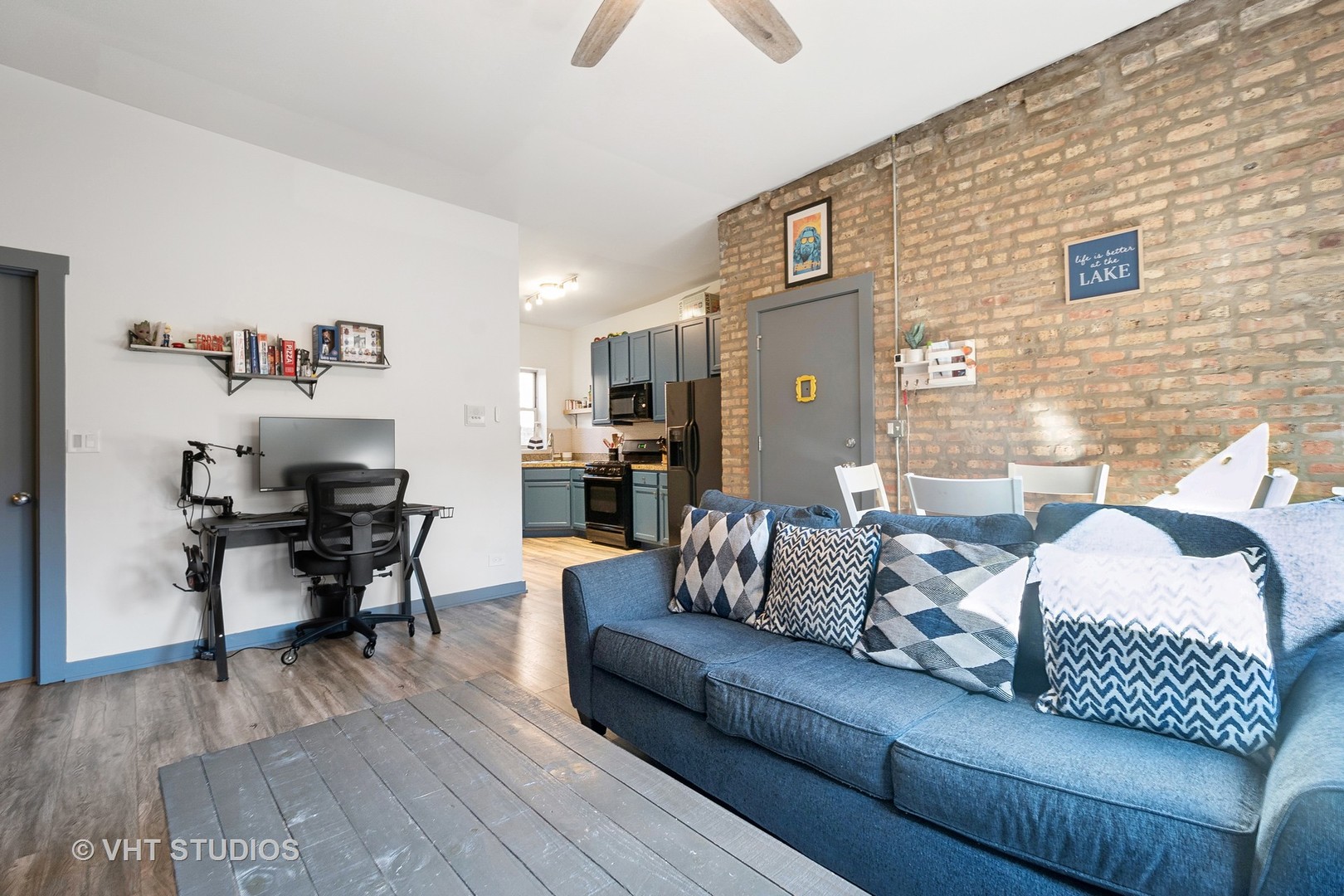 1227 W Greenleaf Avenue Unit: 3S