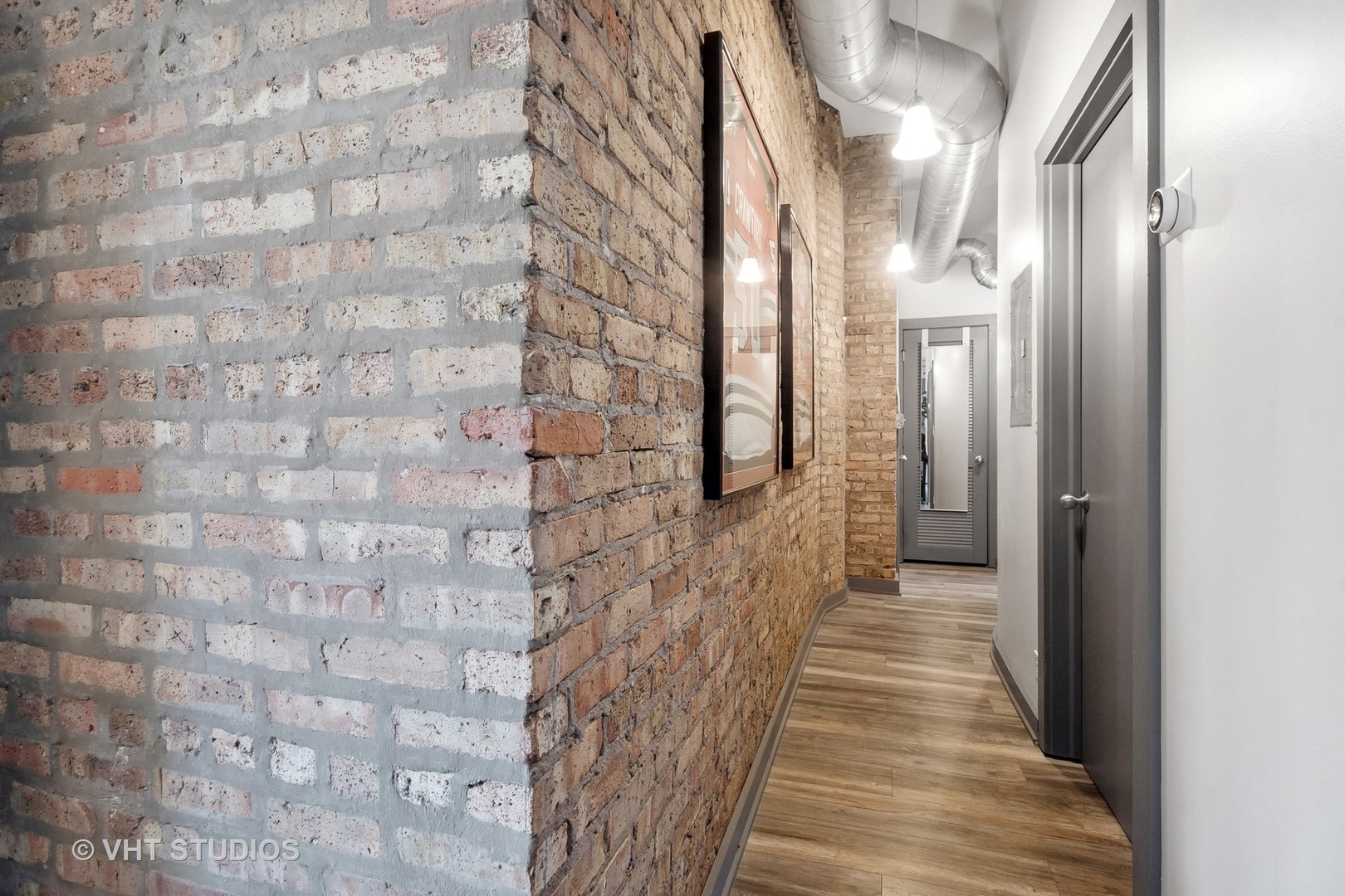 1227 W Greenleaf Avenue Unit: 3S