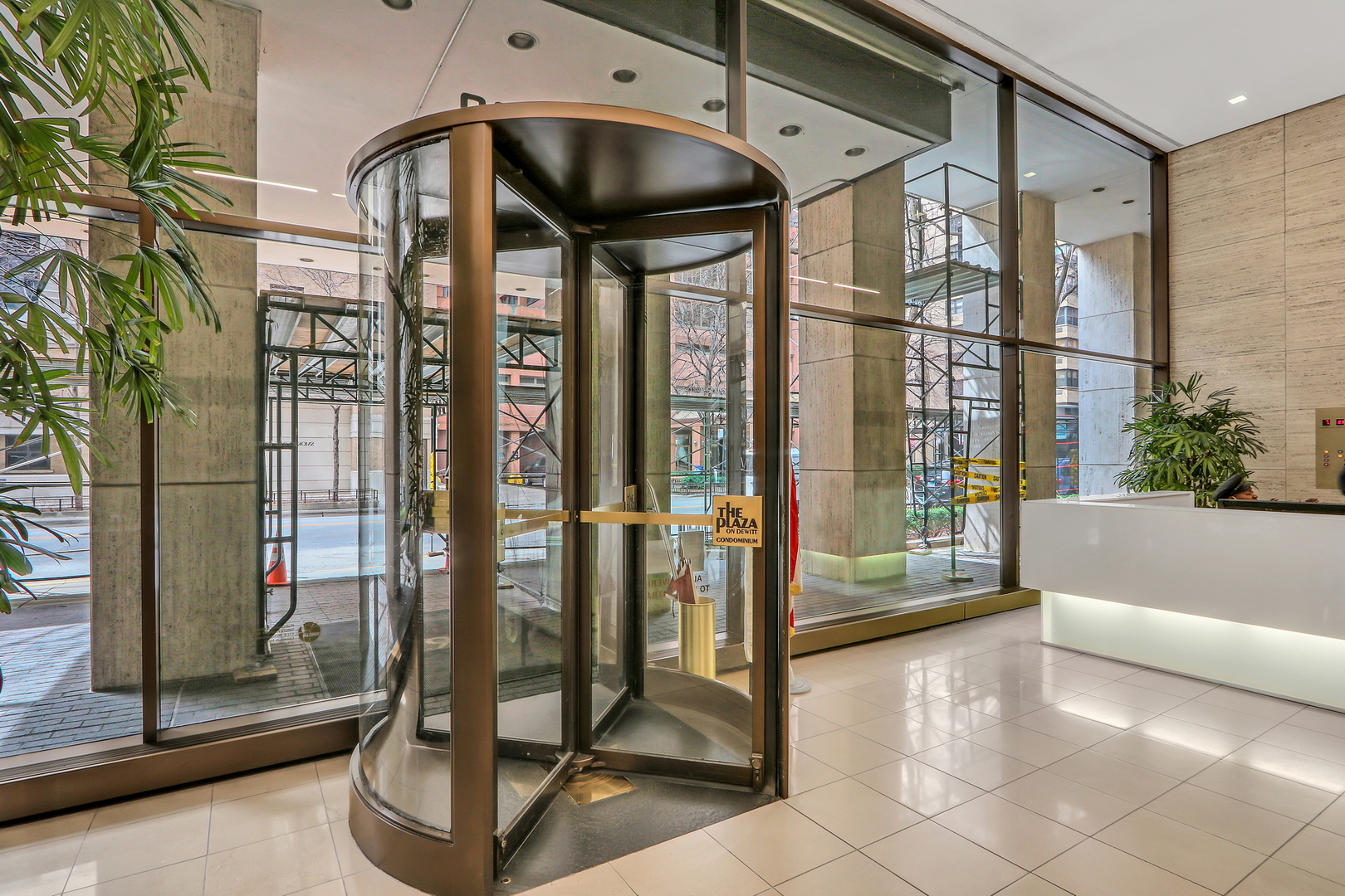 260 E Chestnut Street Unit: 1102