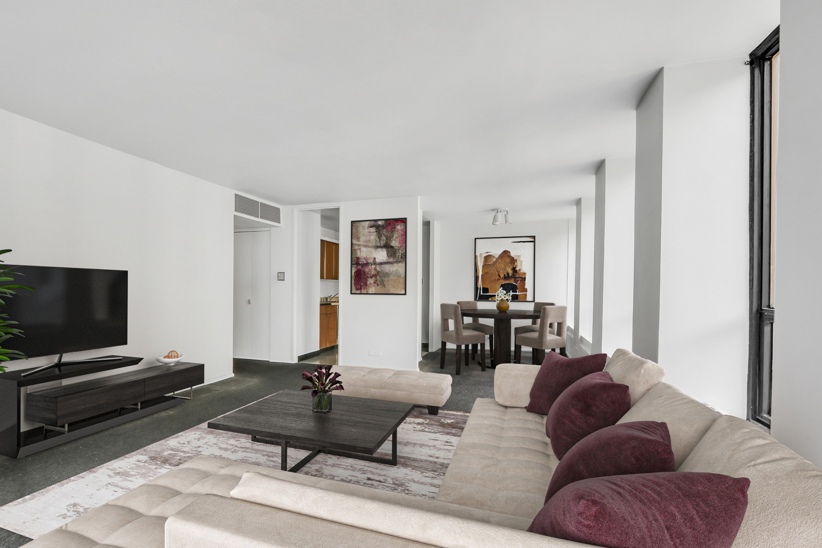260 E Chestnut Street Unit: 1102
