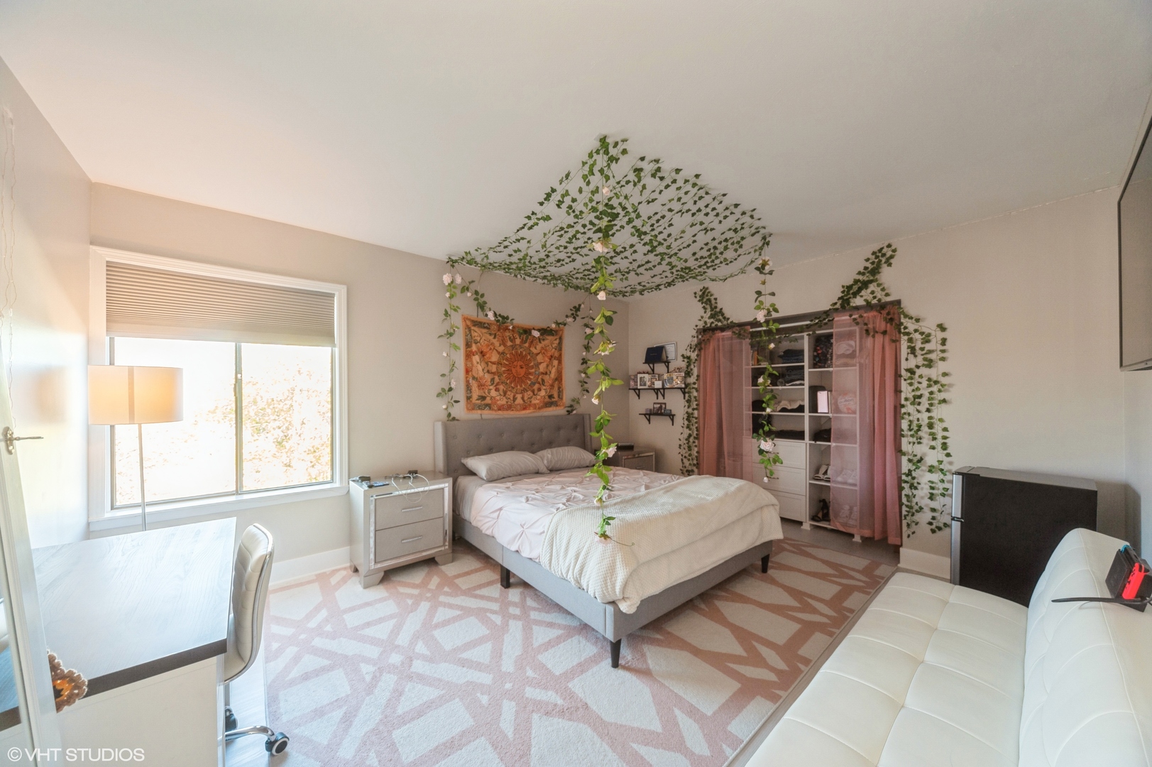 619 Glenview Avenue Unit: 404