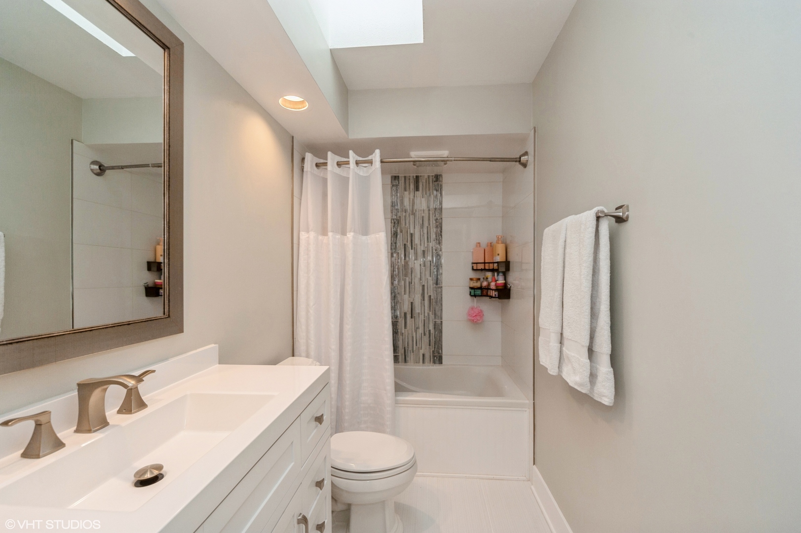 619 Glenview Avenue Unit: 404