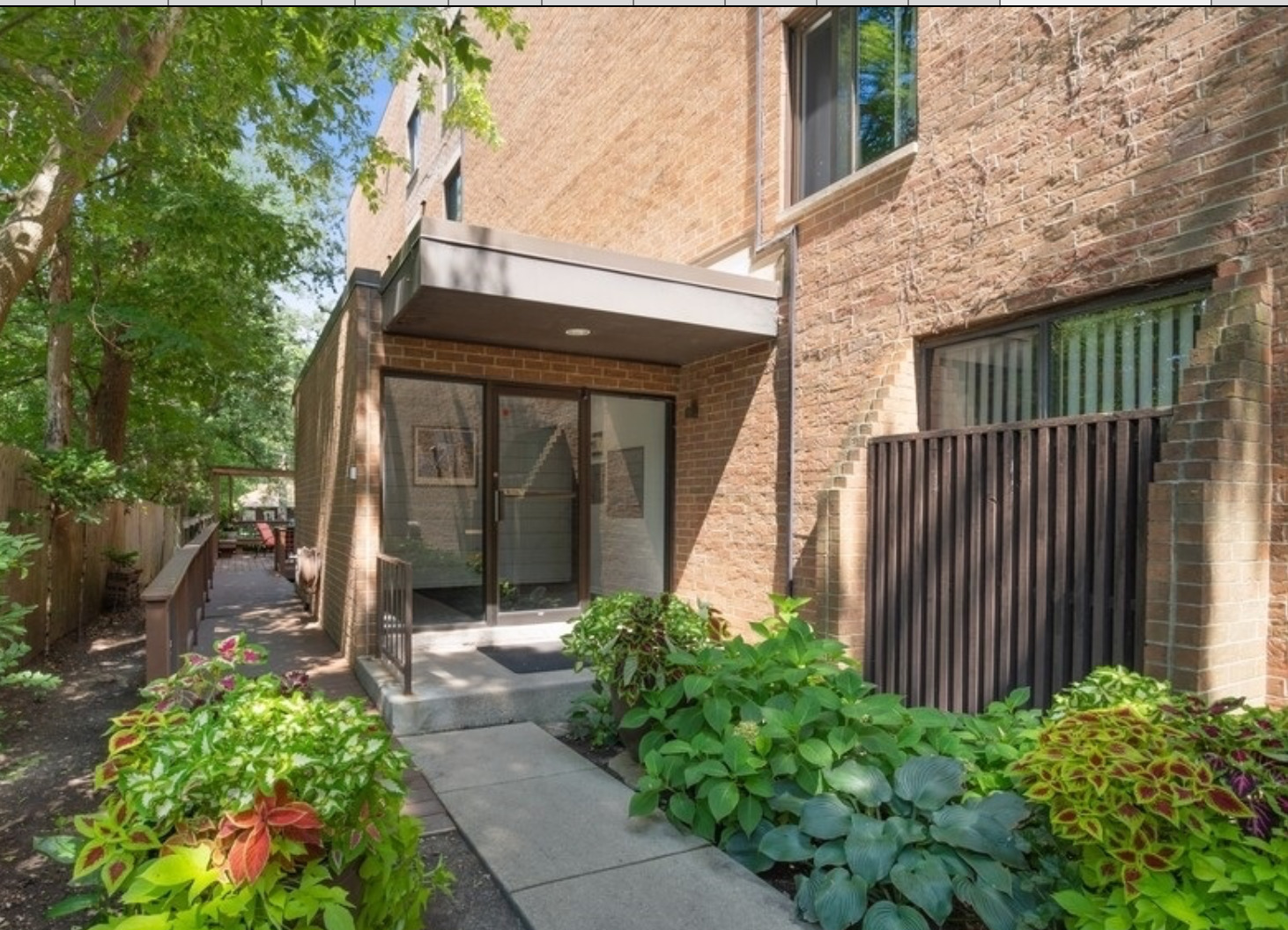 619 Glenview Avenue Unit: 404