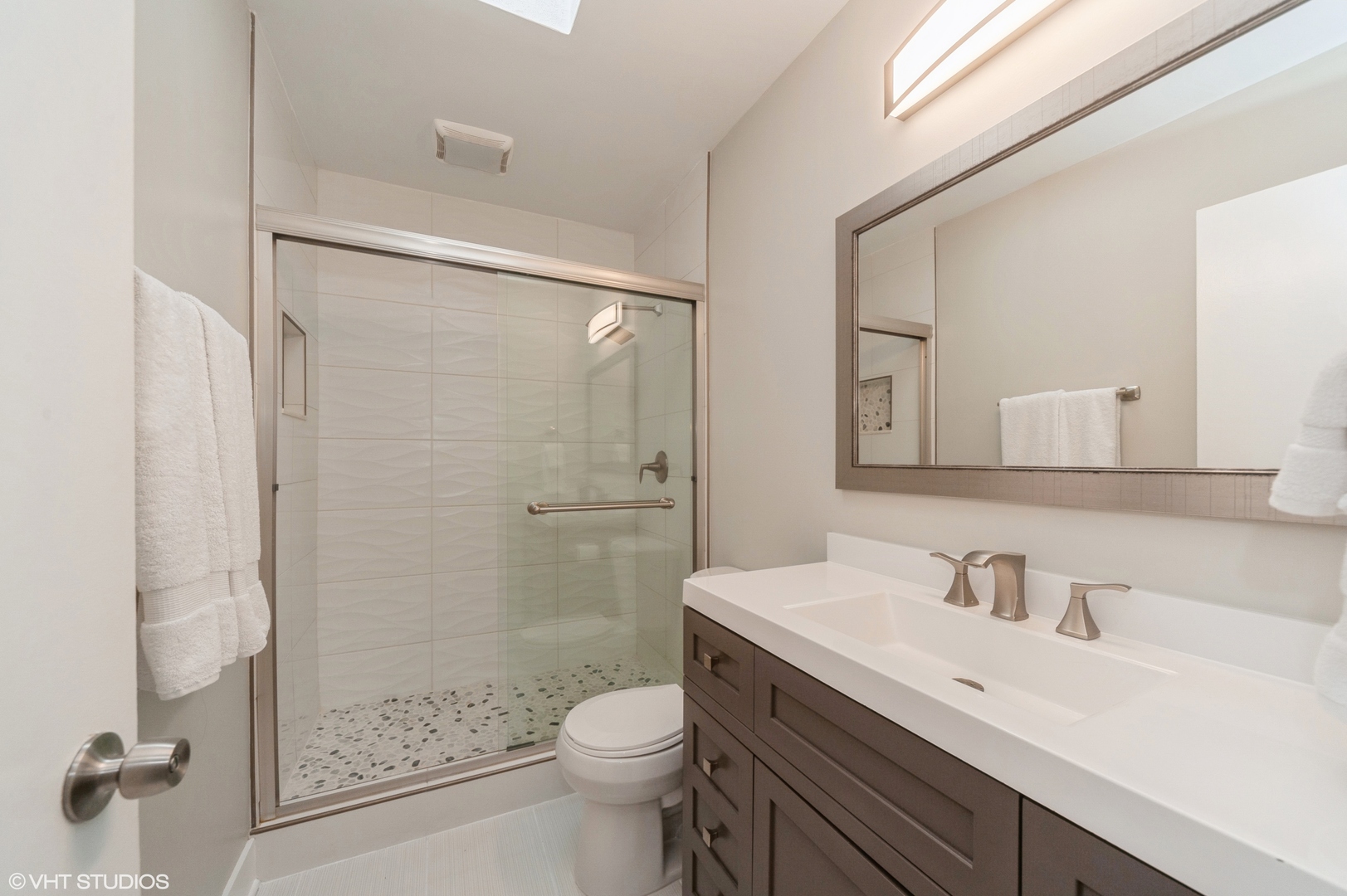 619 Glenview Avenue Unit: 404