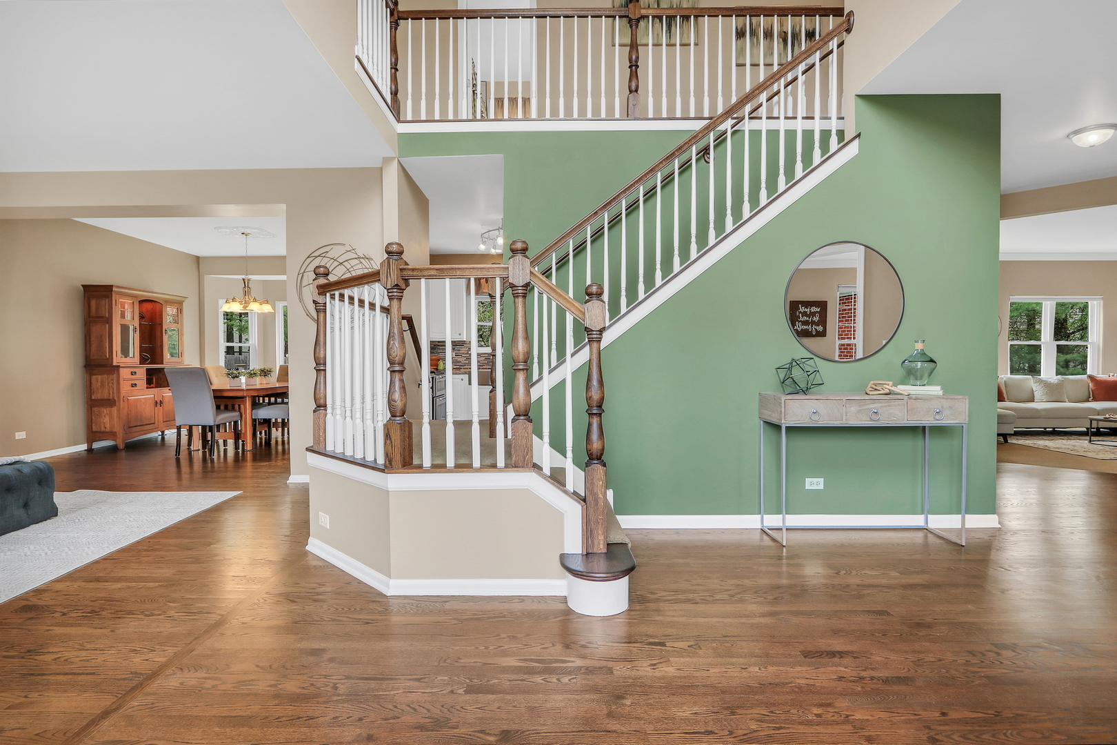 579 Old Walnut Circle