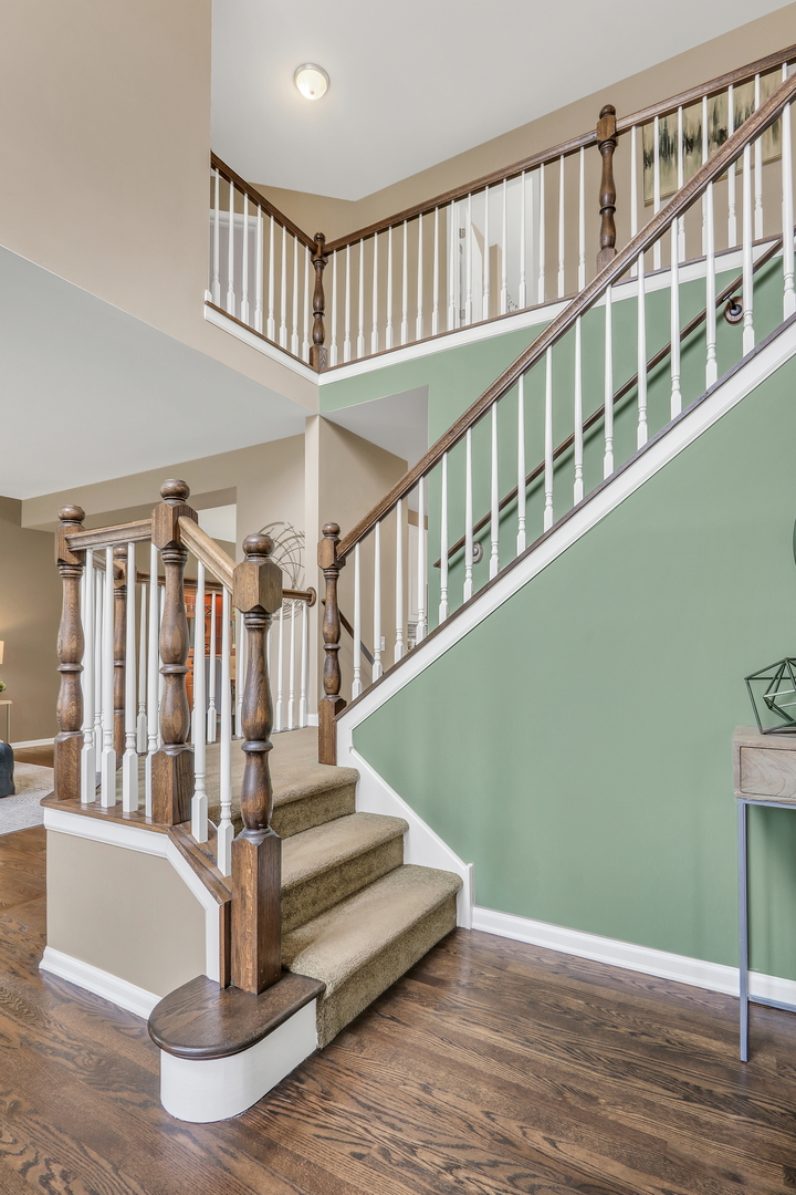 579 Old Walnut Circle
