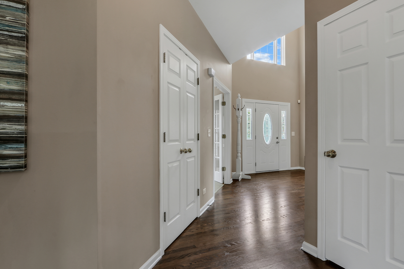 579 Old Walnut Circle