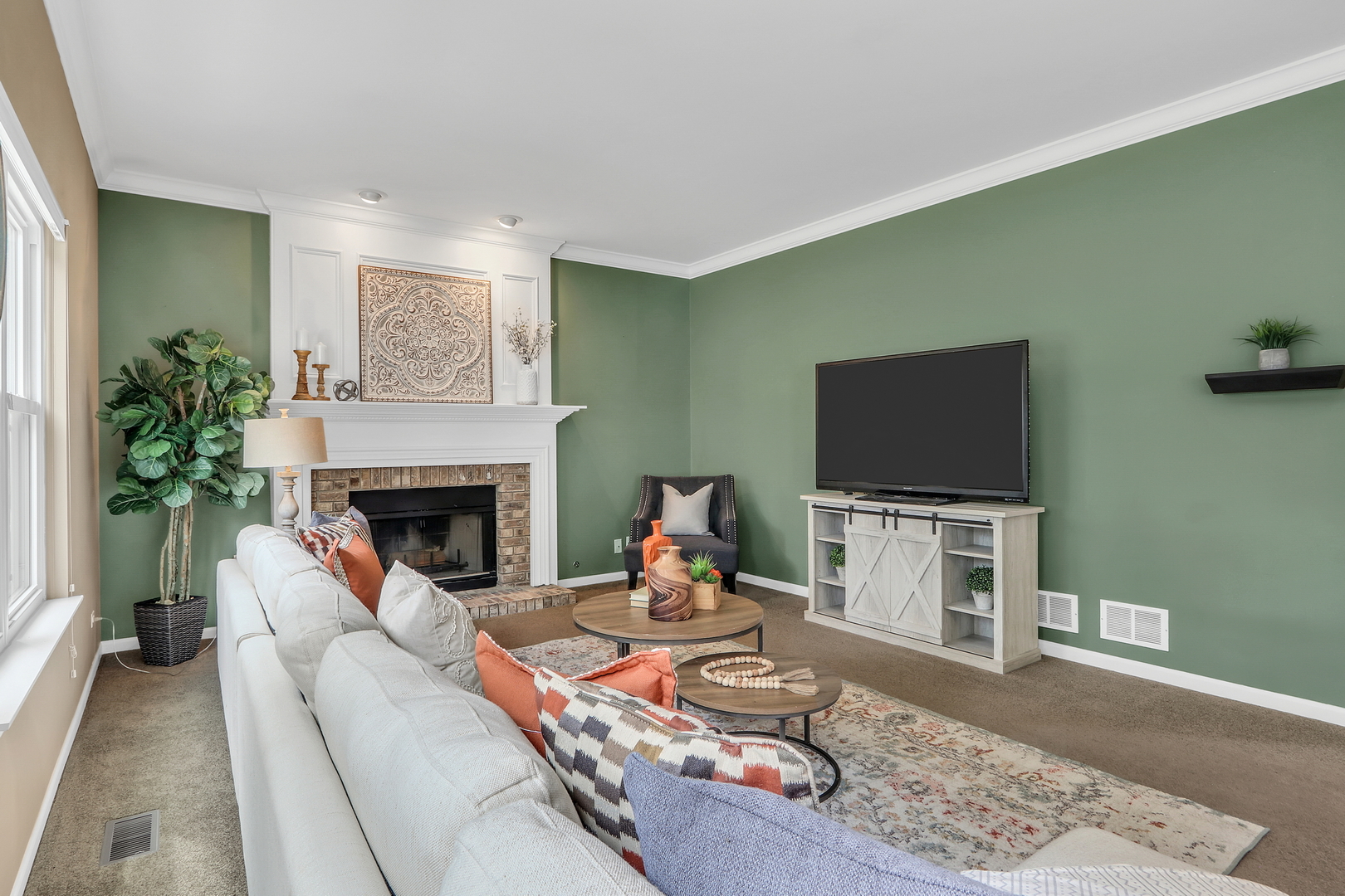 579 Old Walnut Circle