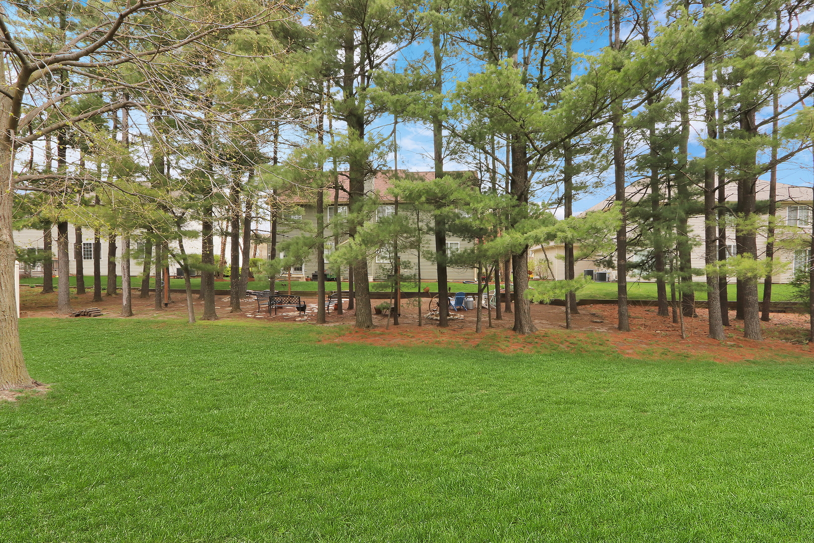 579 Old Walnut Circle