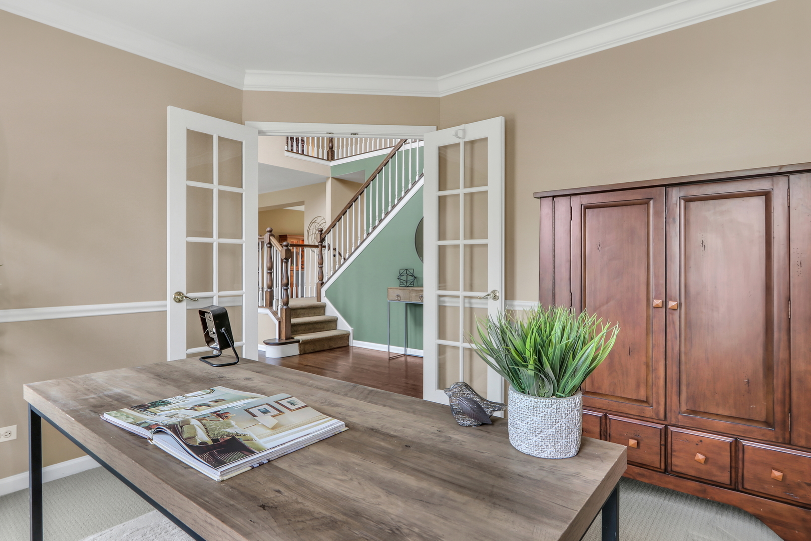 579 Old Walnut Circle