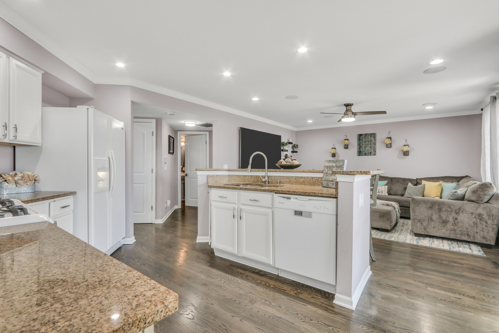 1300 Kensington Drive Unit: 1300
