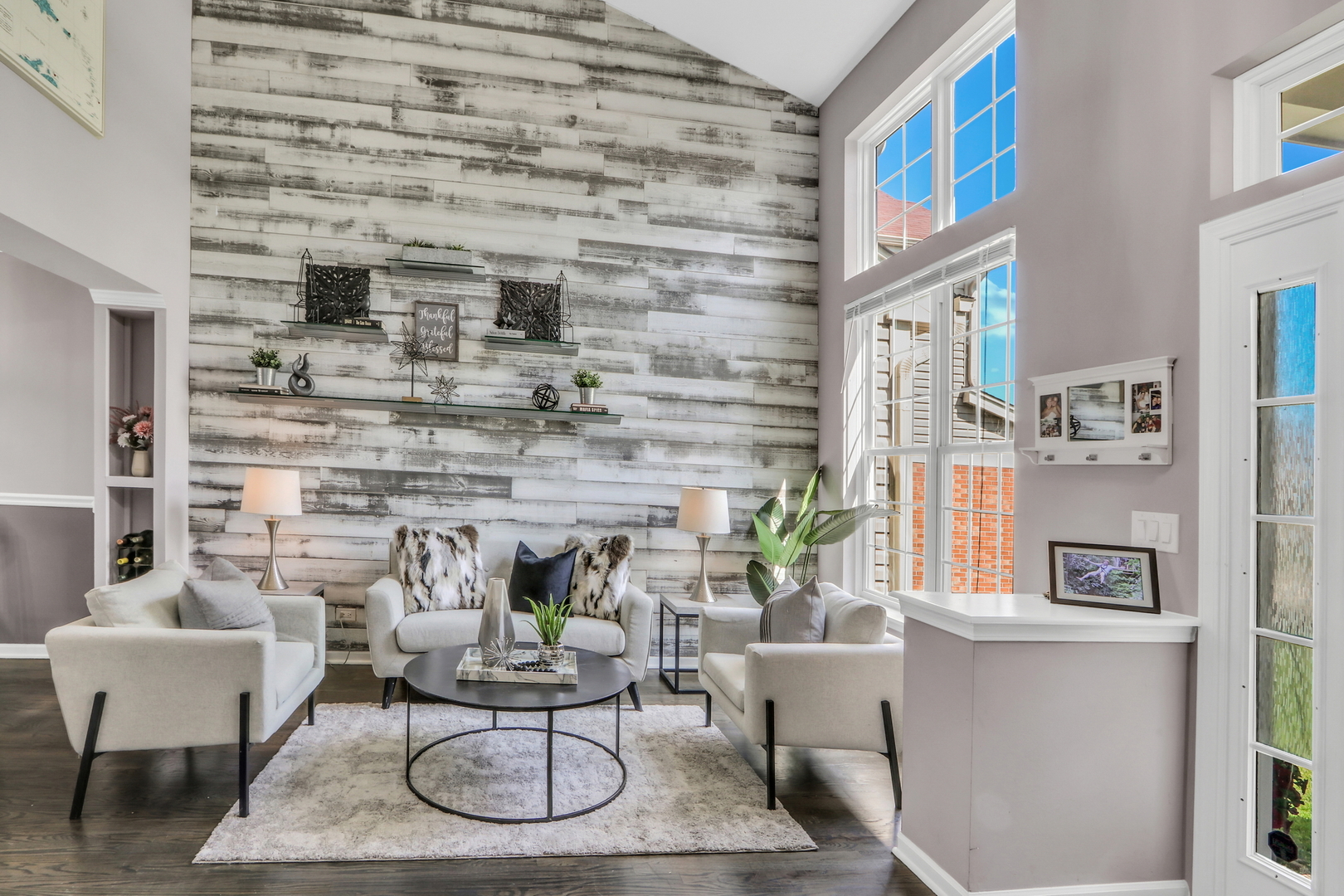 1300 Kensington Drive Unit: 1300